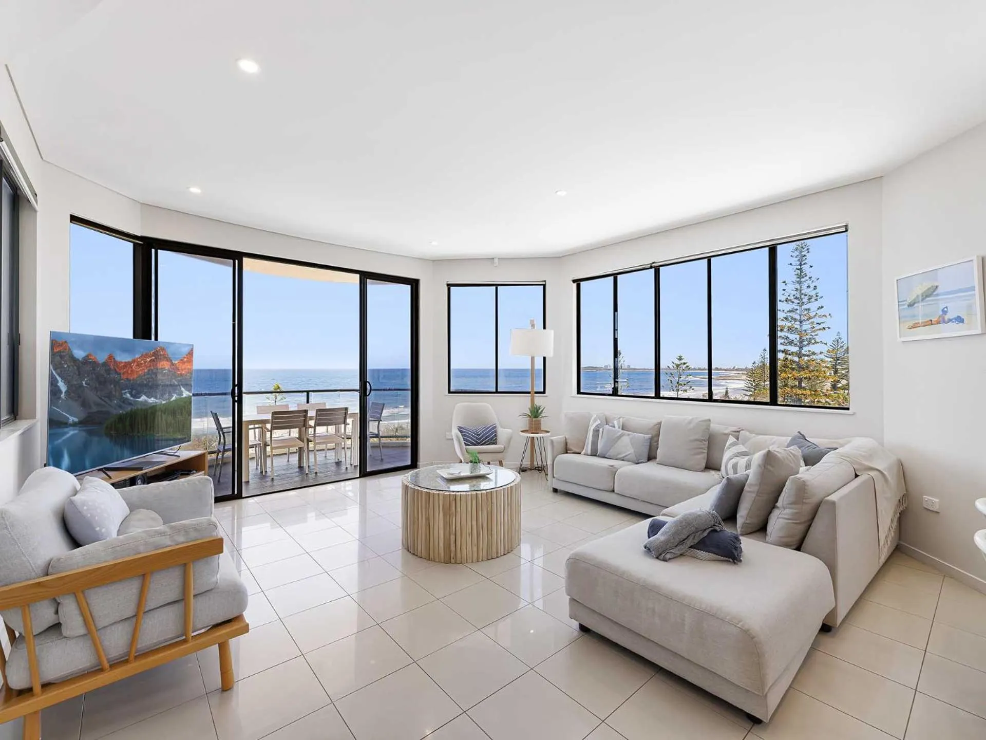 Living room in Meridian Alex Beach Apartments