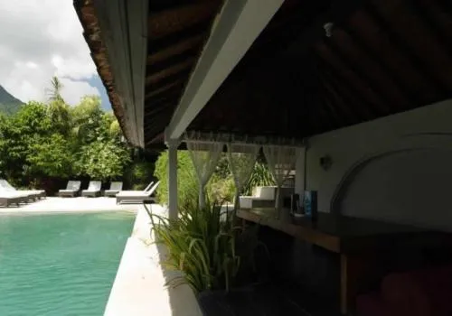 Swimming pool in Baliku Dive Resort