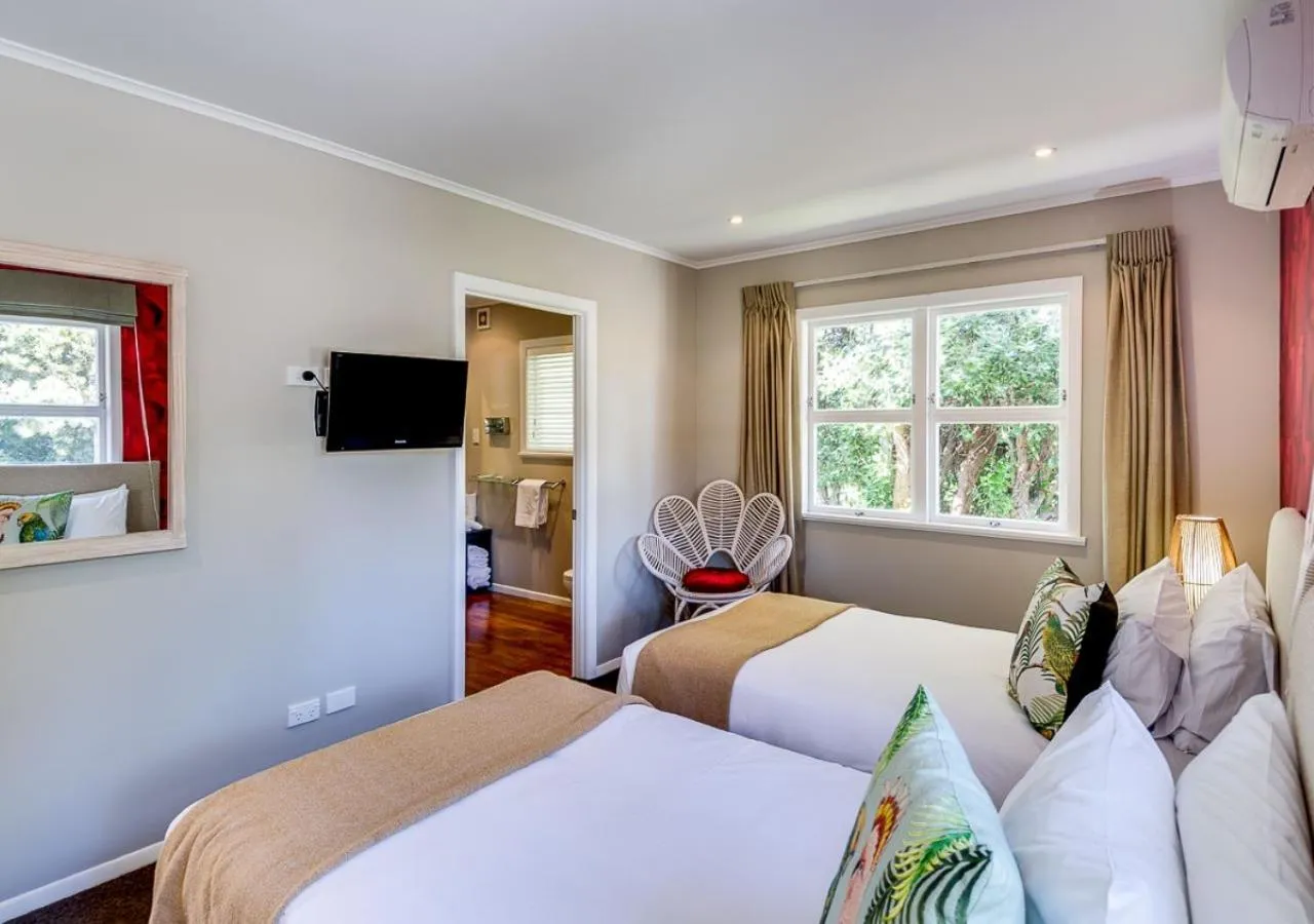 Bedroom, Bed in The Farmhouse