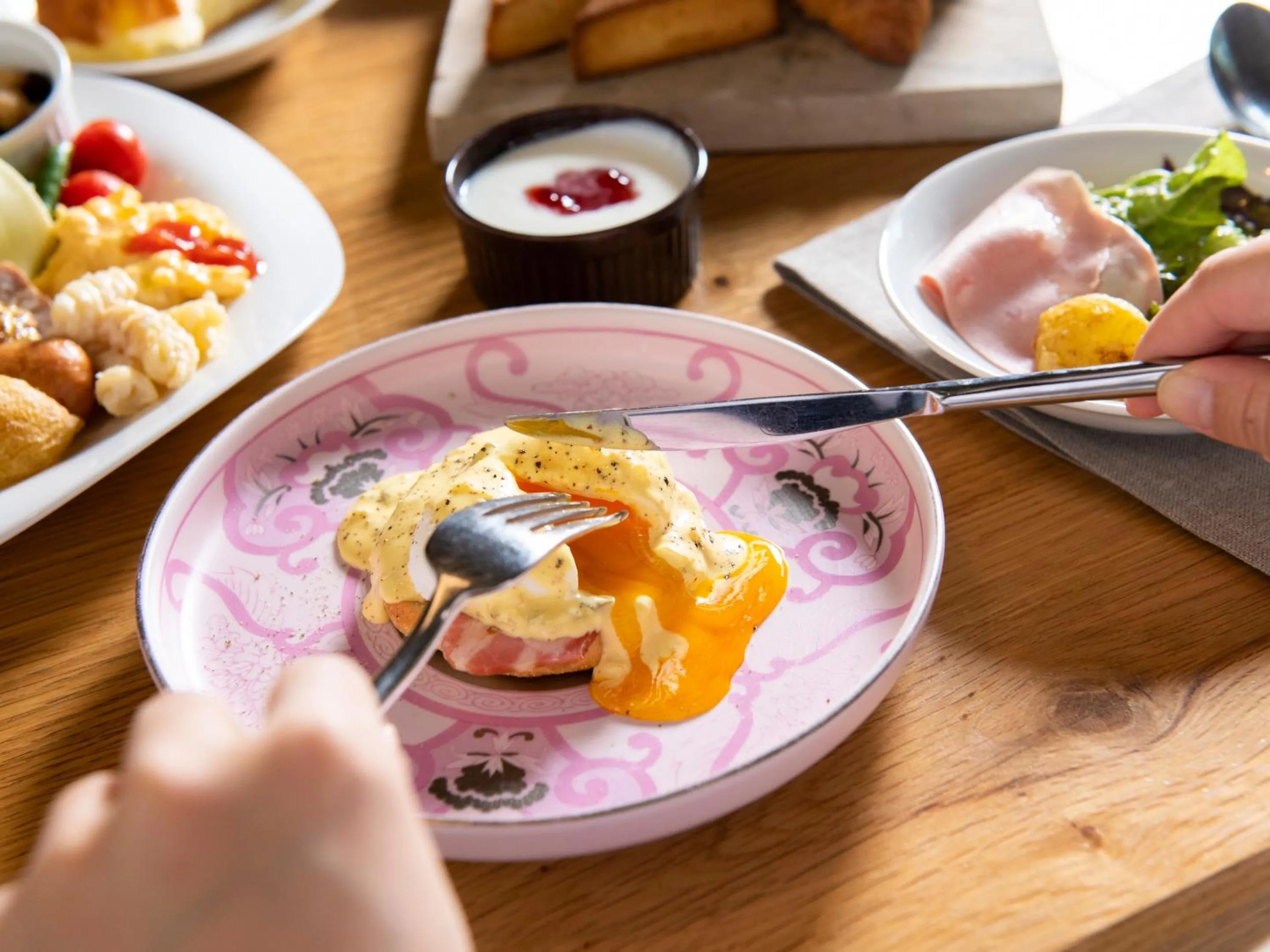 Breakfast in Mitsui Garden Hotel Jingugaien Tokyo Premier