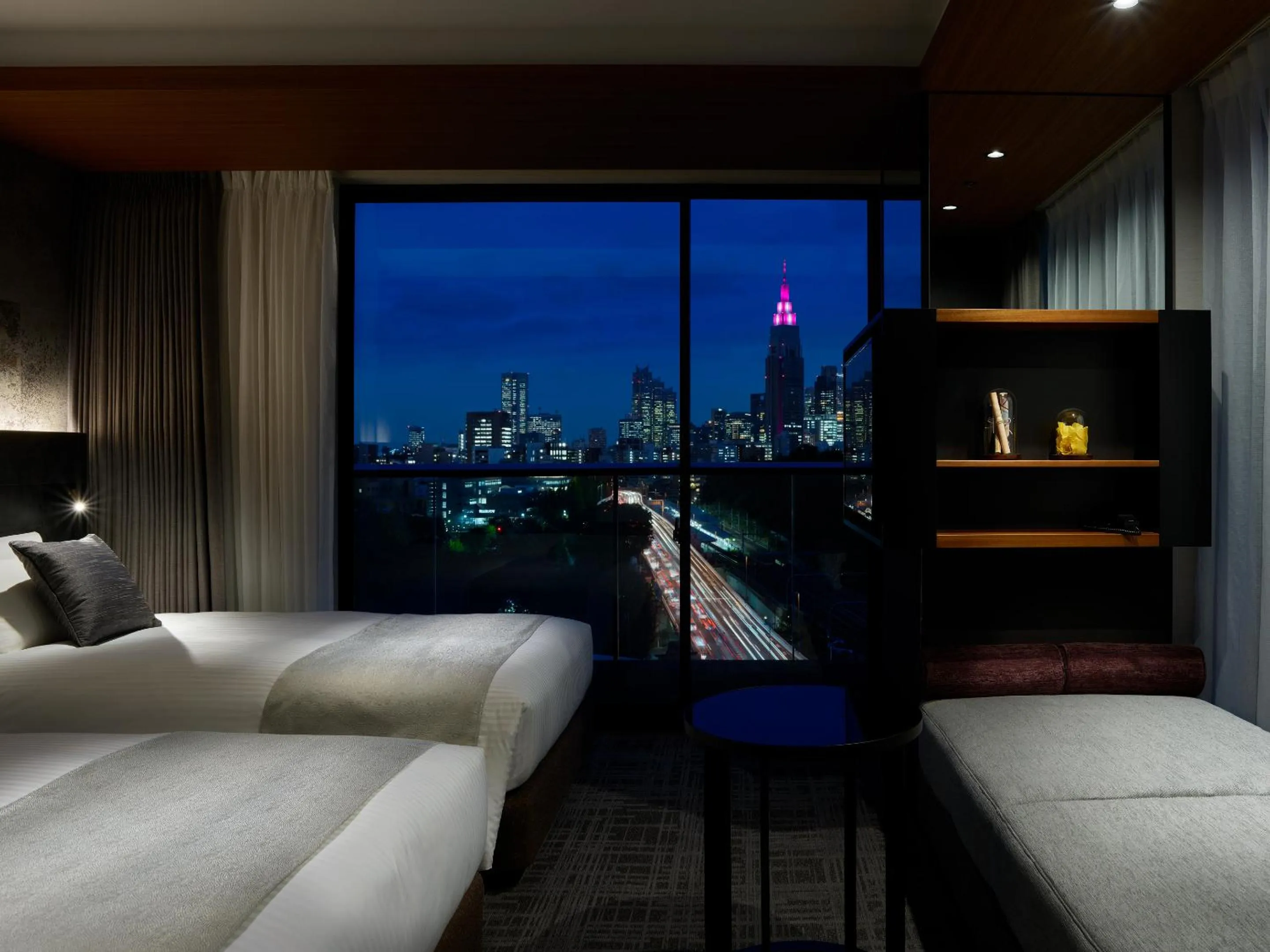 Photo of the whole room, Bed in Mitsui Garden Hotel Jingugaien Tokyo Premier