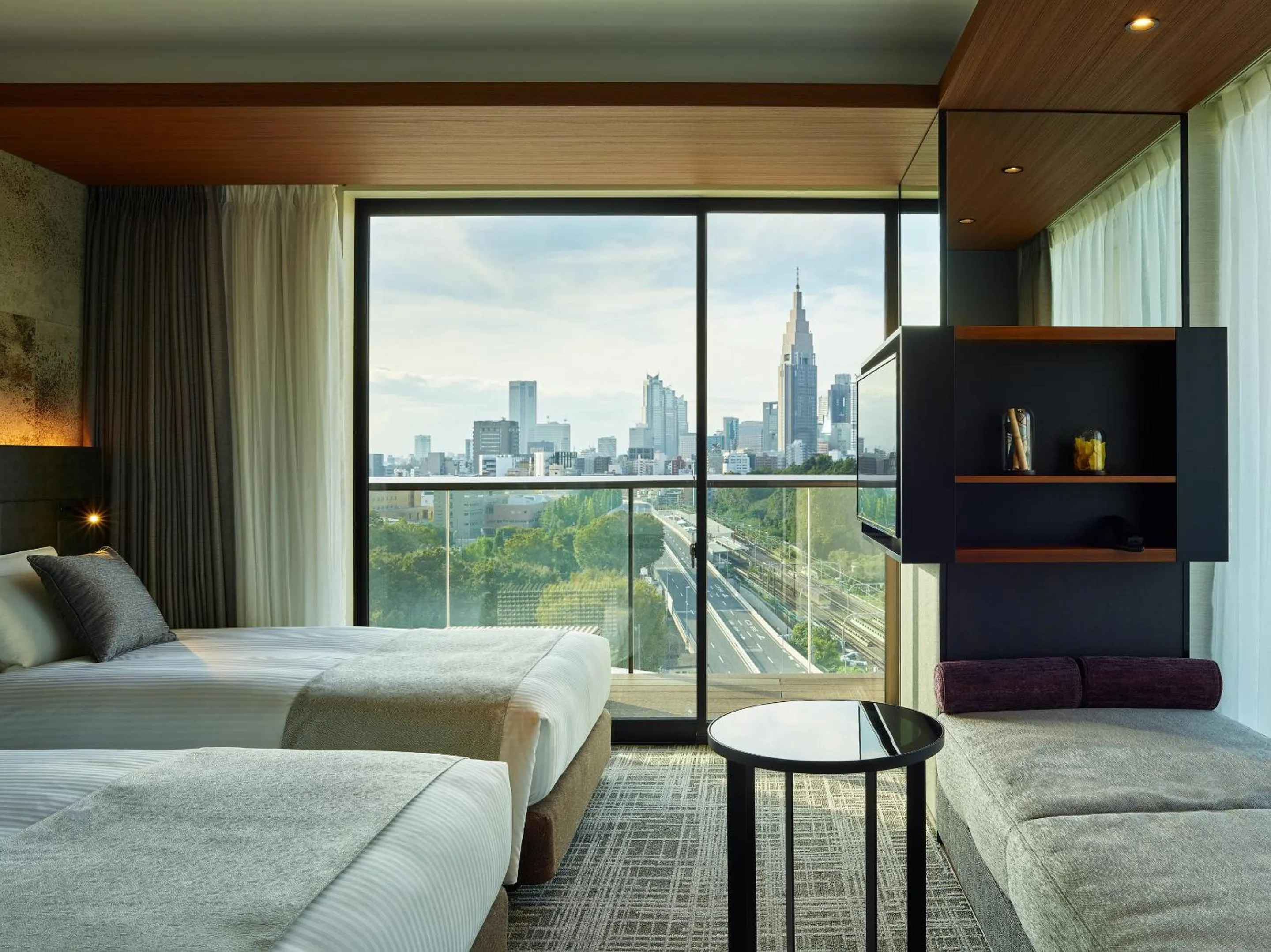 Photo of the whole room, Bed in Mitsui Garden Hotel Jingugaien Tokyo Premier