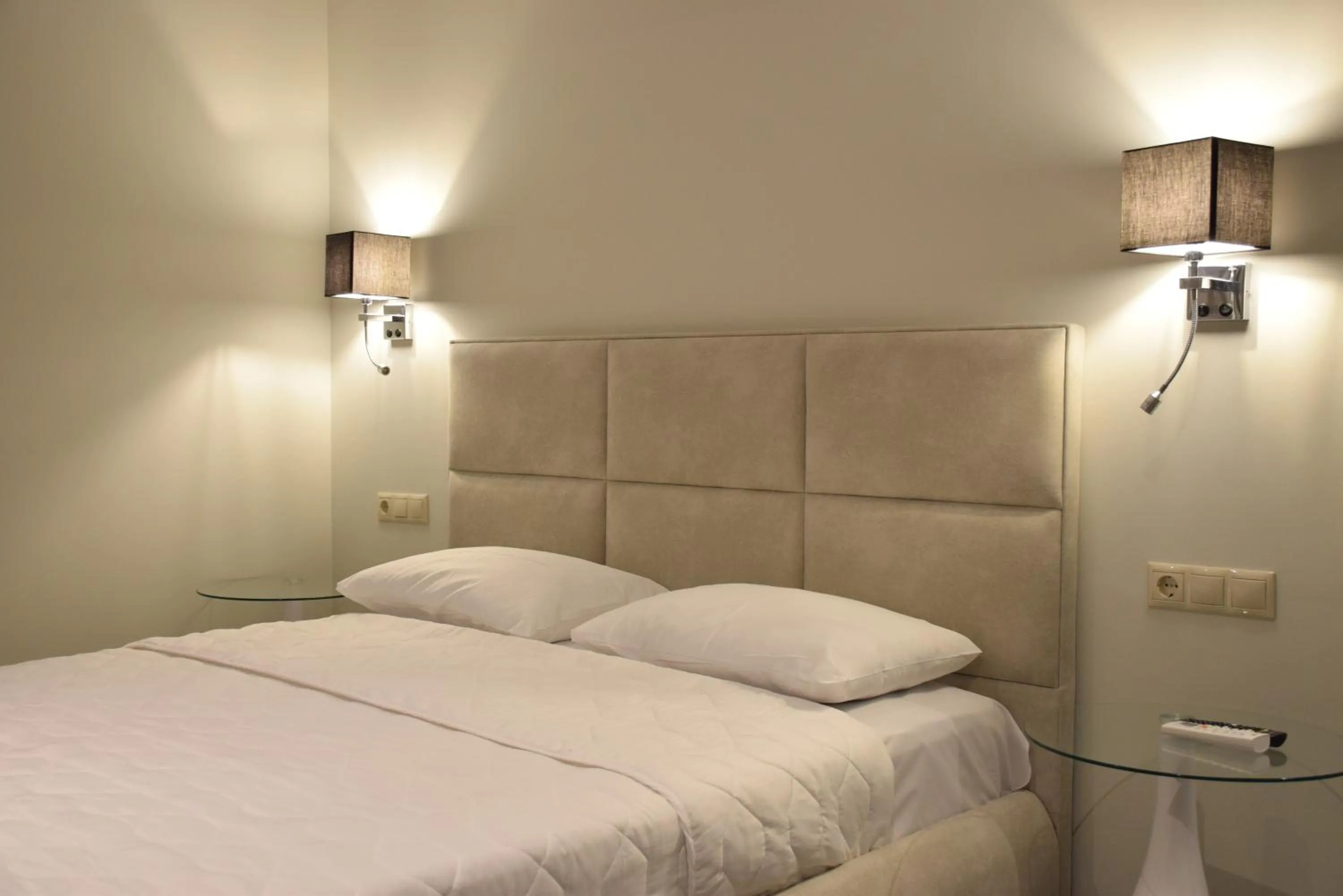 Bedroom, Bed in 24K Athena Suites