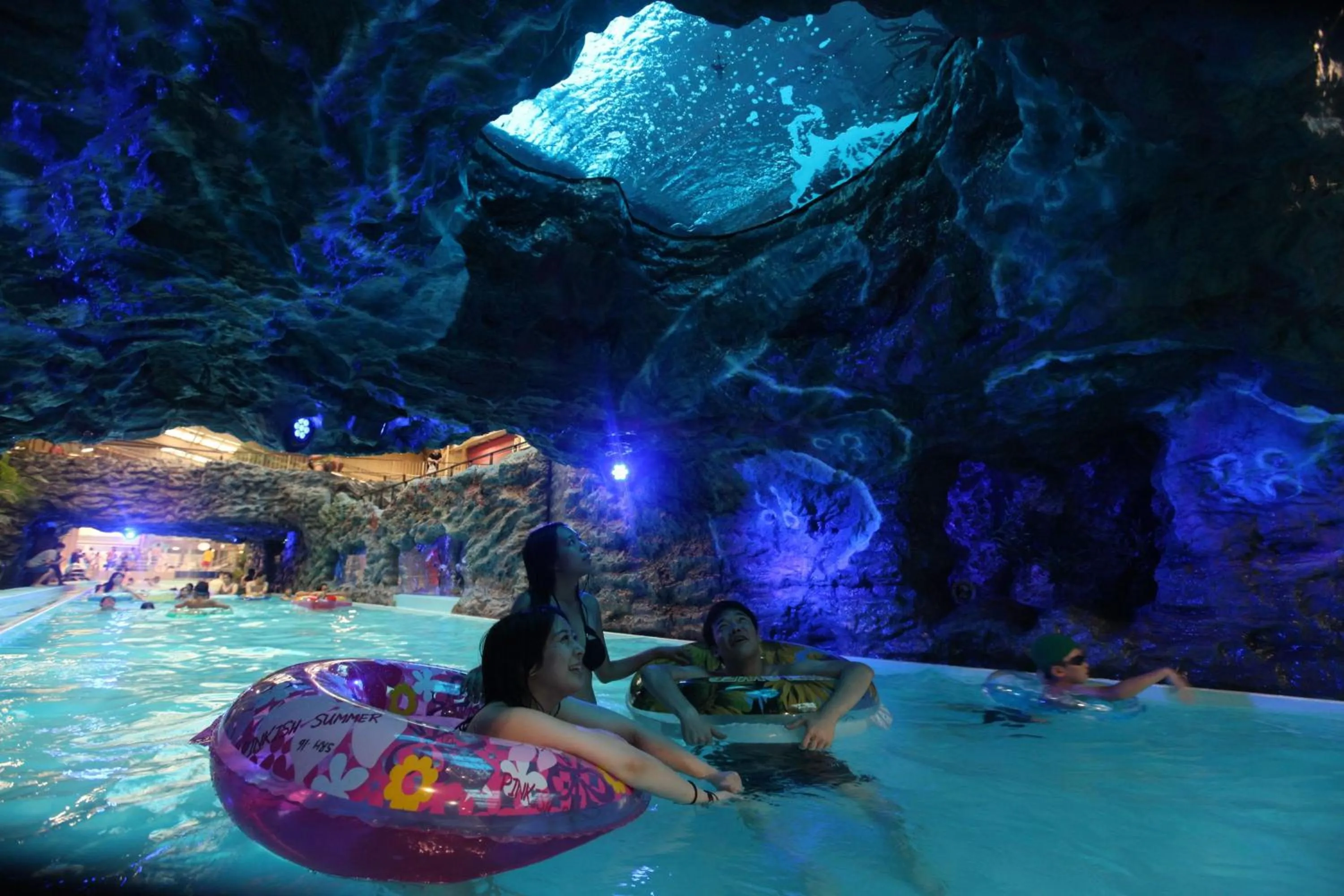 Swimming pool in Spa Resort Hawaiians Hotel Hawaiians