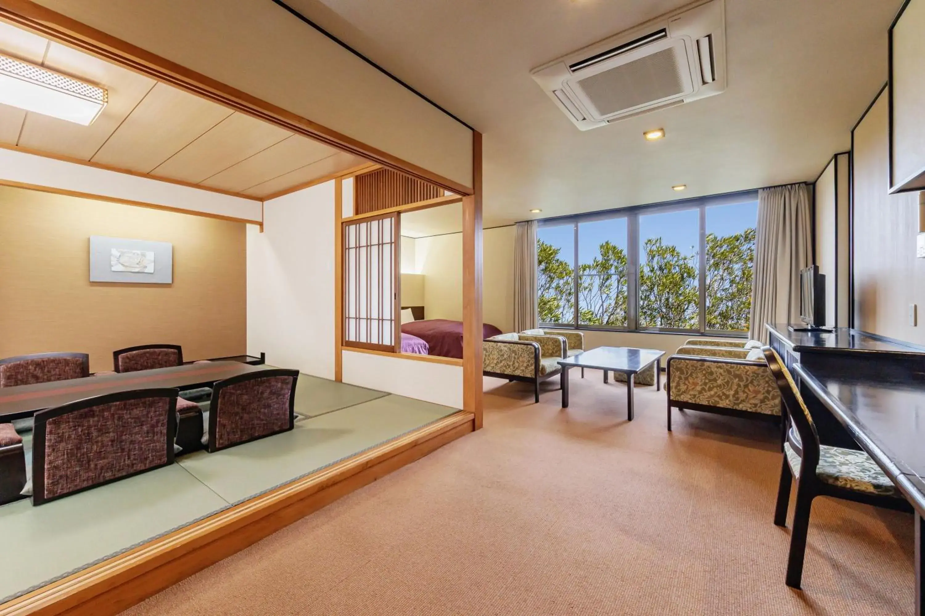 Photo of the whole room in Spa Resort Hawaiians Hotel Hawaiians Photo of the whole room in Spa Resort Hawaiians Hotel Hawaiians