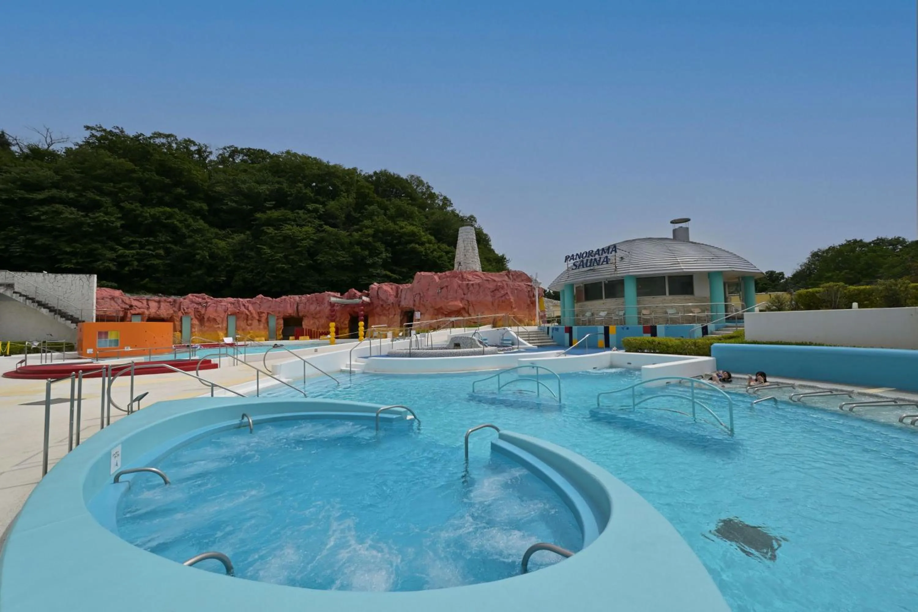 Hot Tub in Spa Resort Hawaiians Hotel Hawaiians