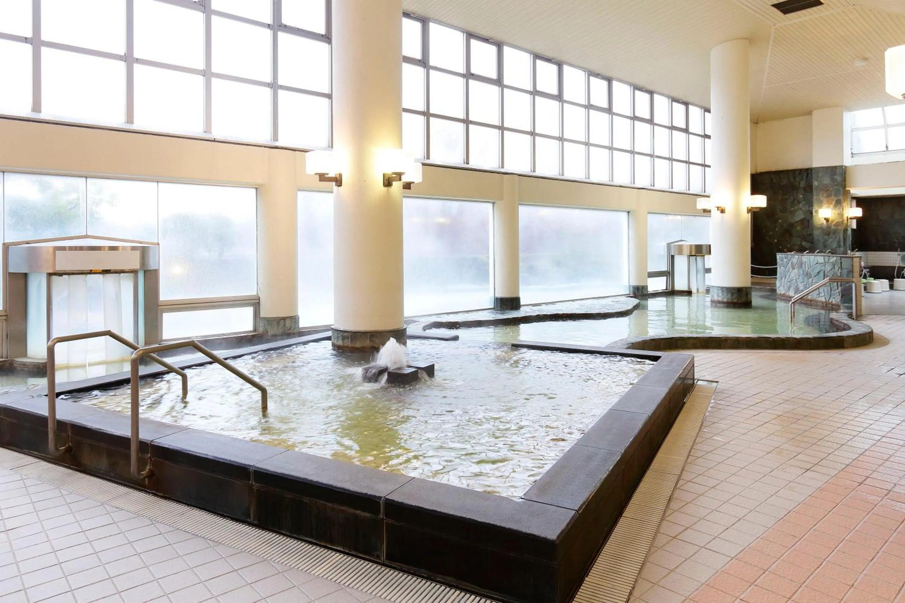 Hot Spring Bath in Spa Resort Hawaiians Hotel Hawaiians