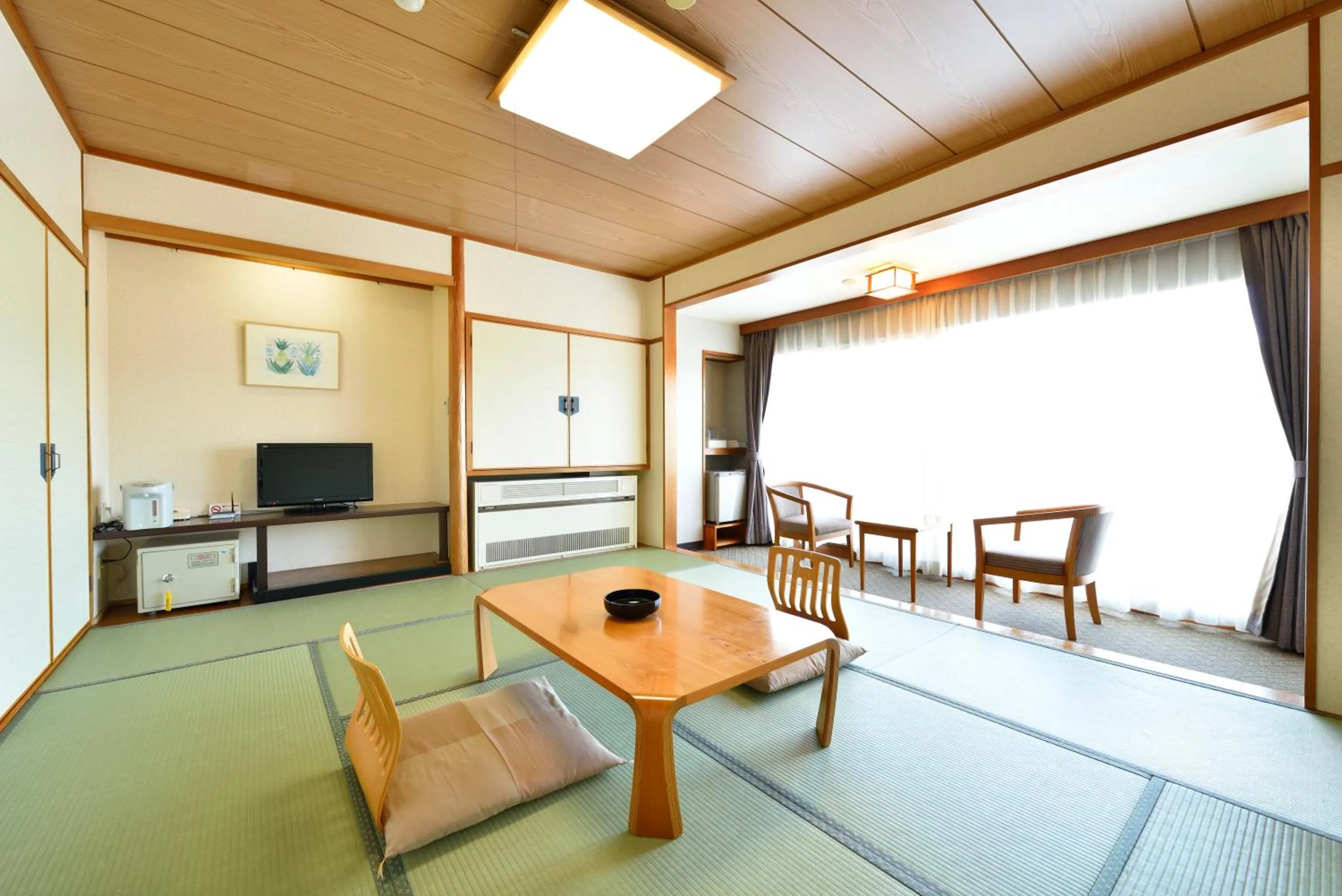 Photo of the whole room in Spa Resort Hawaiians Hotel Hawaiians