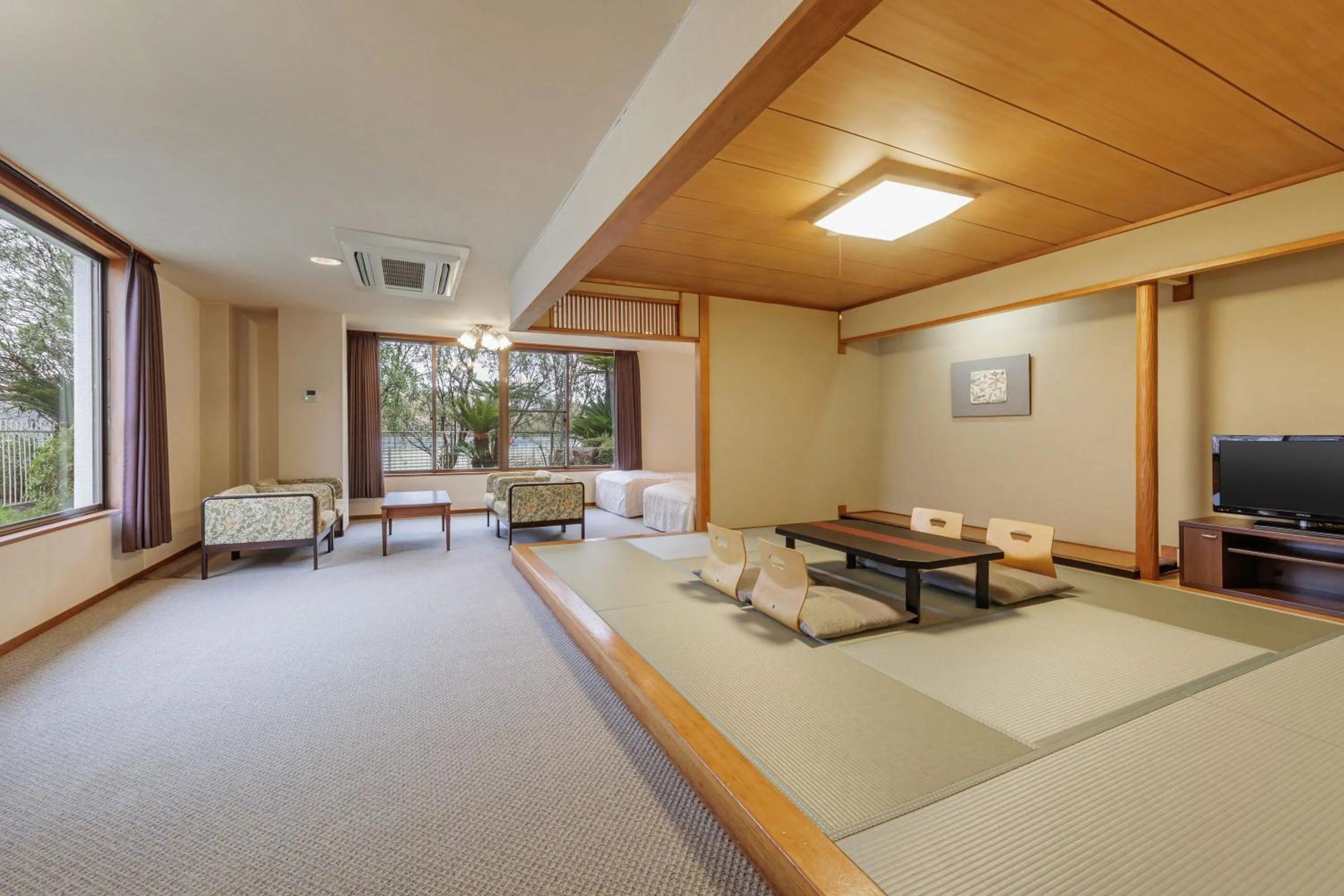 Photo of the whole room in Spa Resort Hawaiians Hotel Hawaiians