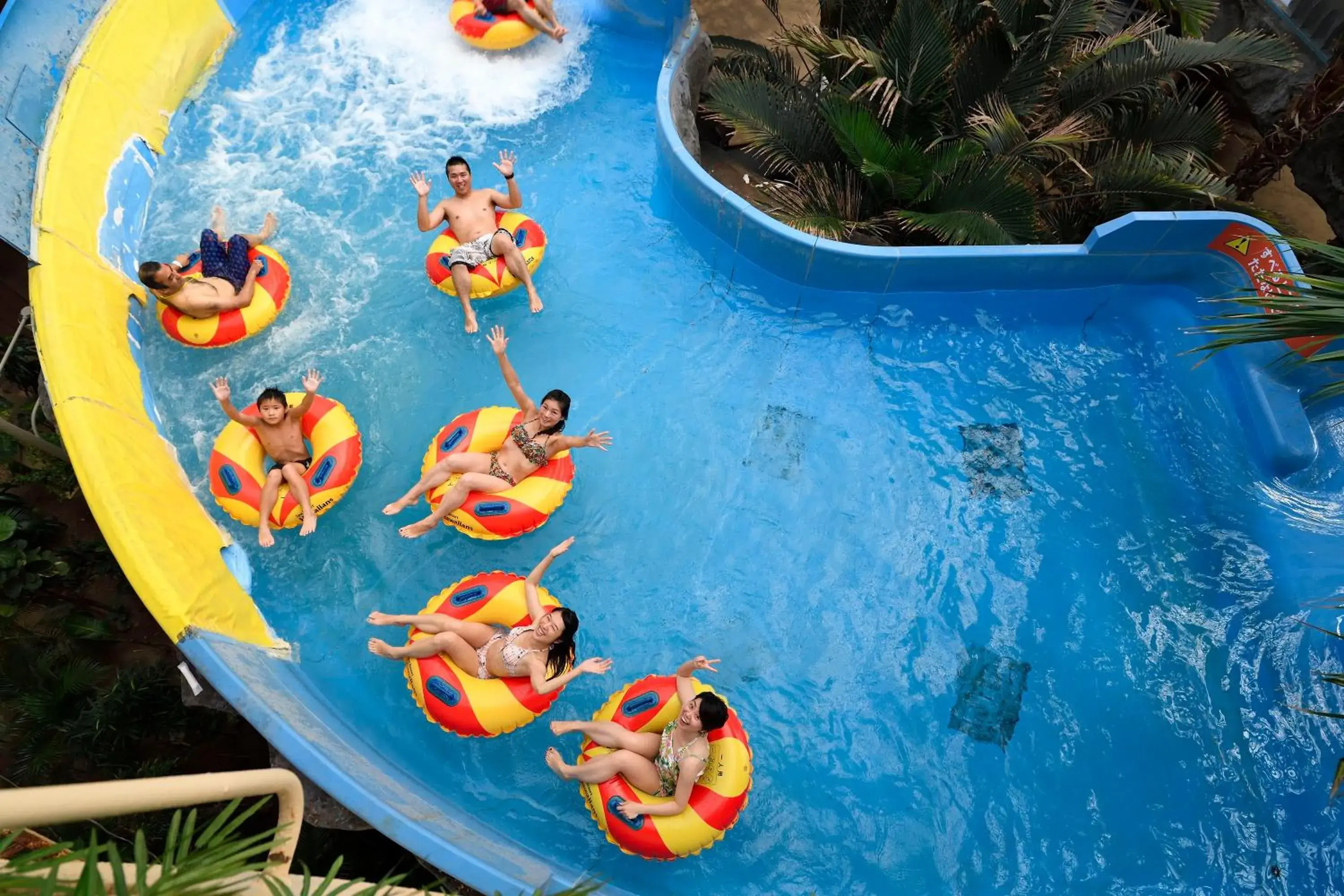 Swimming pool in Spa Resort Hawaiians Hotel Hawaiians Swimming pool in Spa Resort Hawaiians Hotel Hawaiians