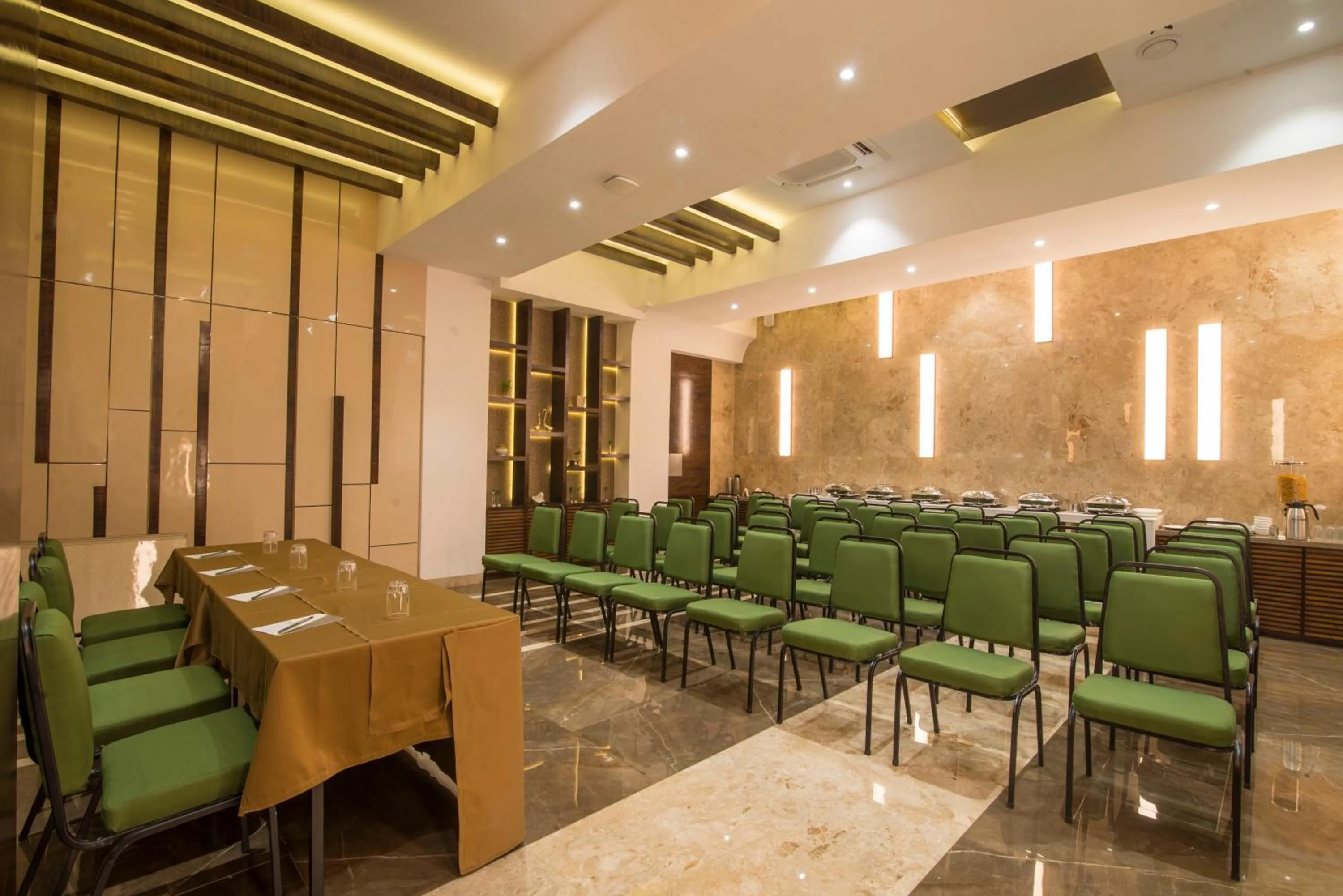 Business facilities in Hotel Wego