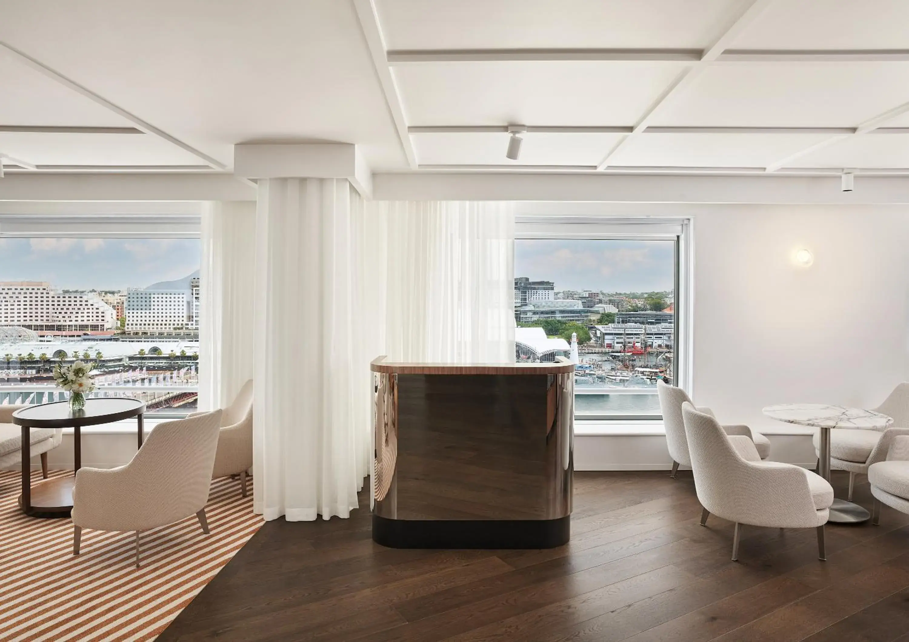 Lounge or bar in Hyatt Regency Sydney Lounge or bar in Hyatt Regency Sydney