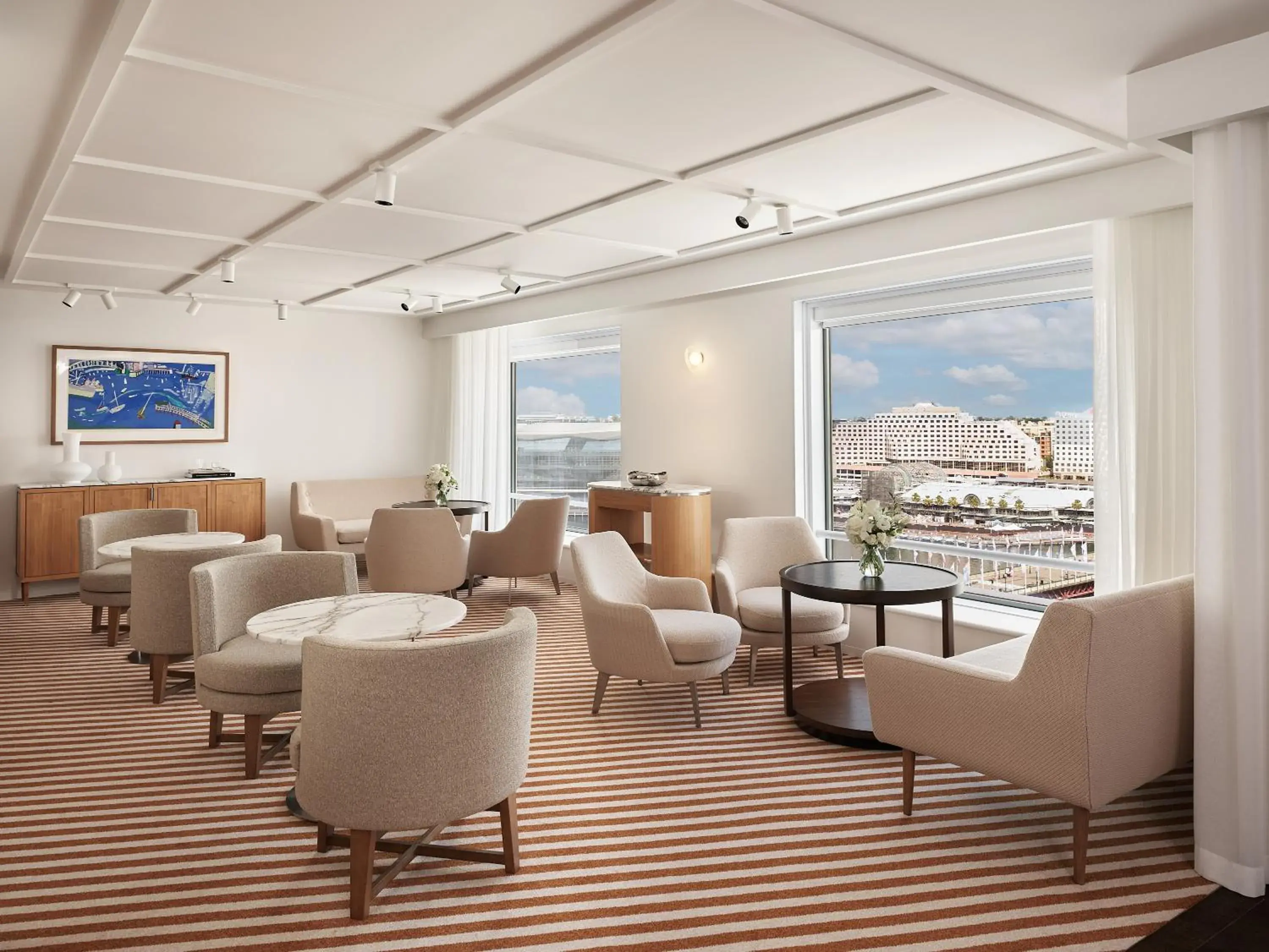 Lounge or bar in Hyatt Regency Sydney Lounge or bar in Hyatt Regency Sydney