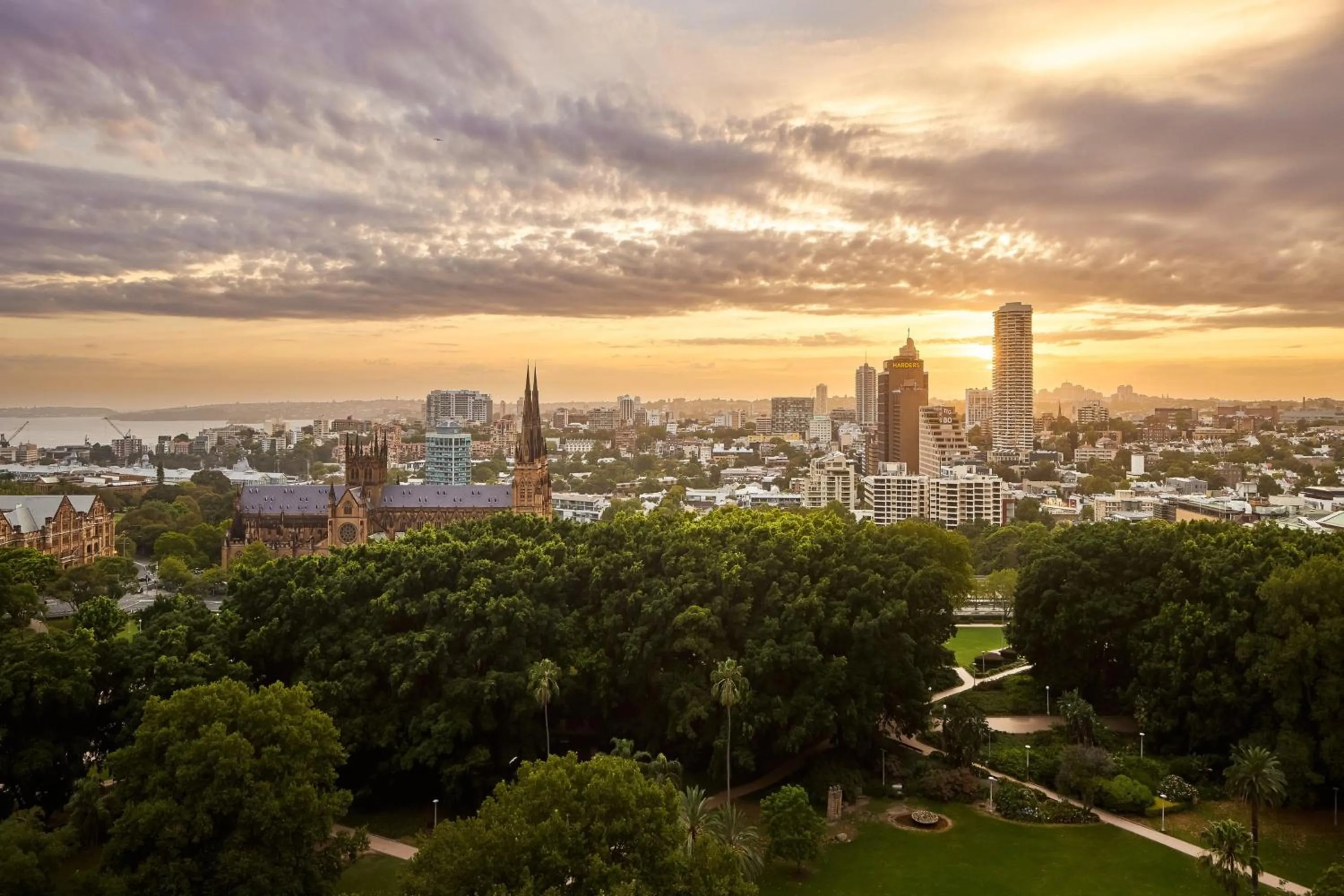 Bedroom in Sheraton Grand Sydney Hyde Park