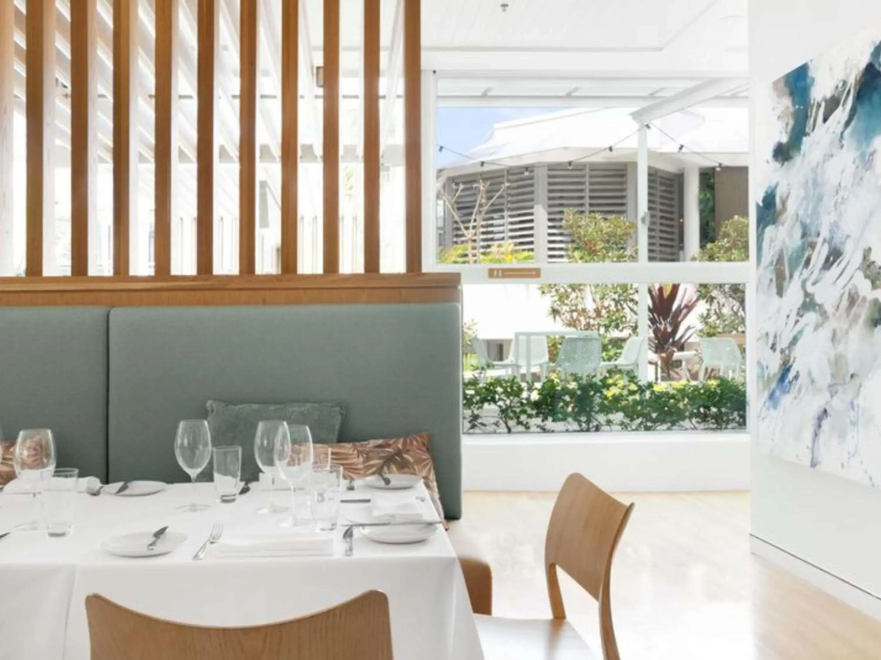 Restaurant/places to eat in Sofitel Noosa Pacific Resort Restaurant/places to eat in Sofitel Noosa Pacific Resort