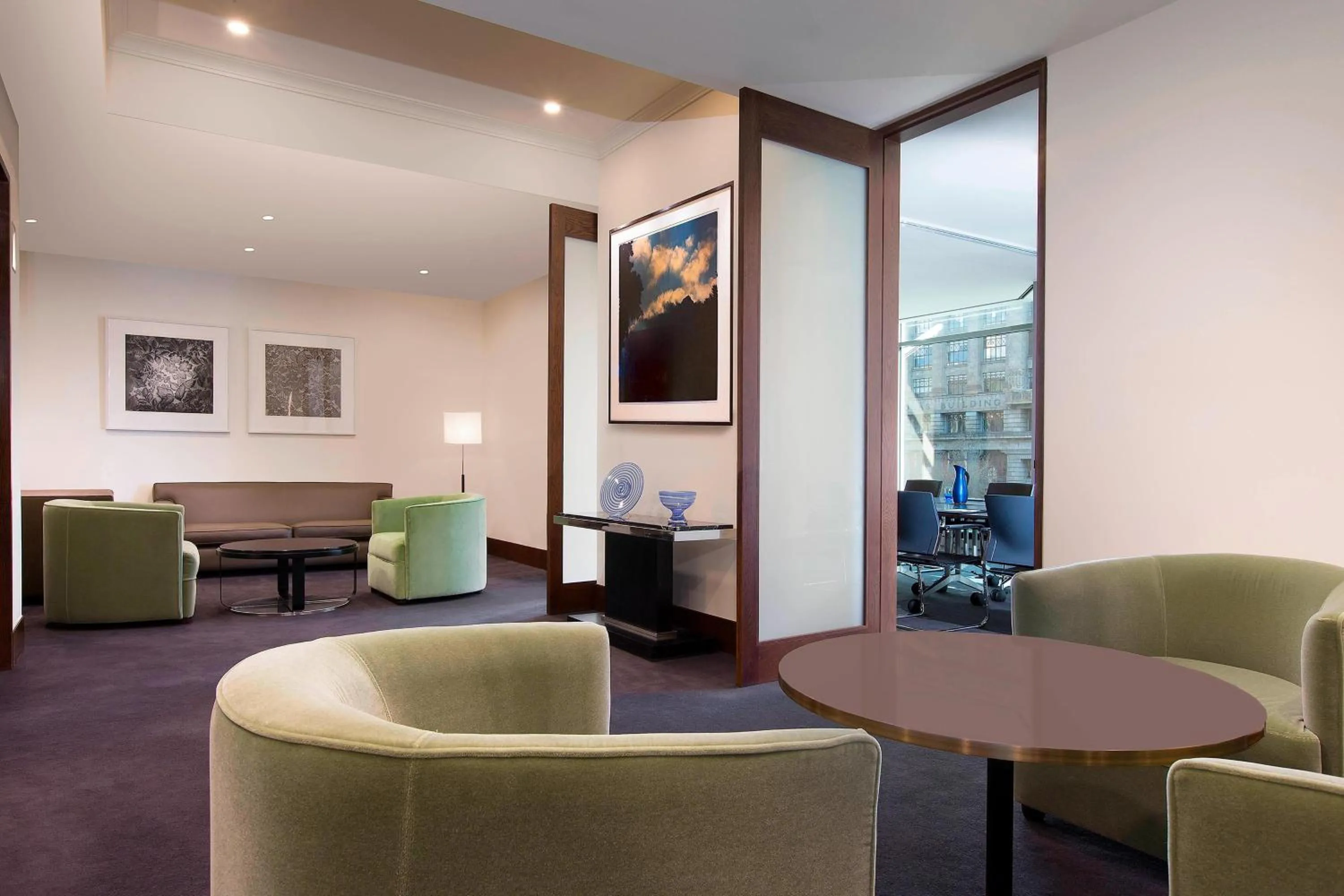 Lounge or bar in The Westin Melbourne