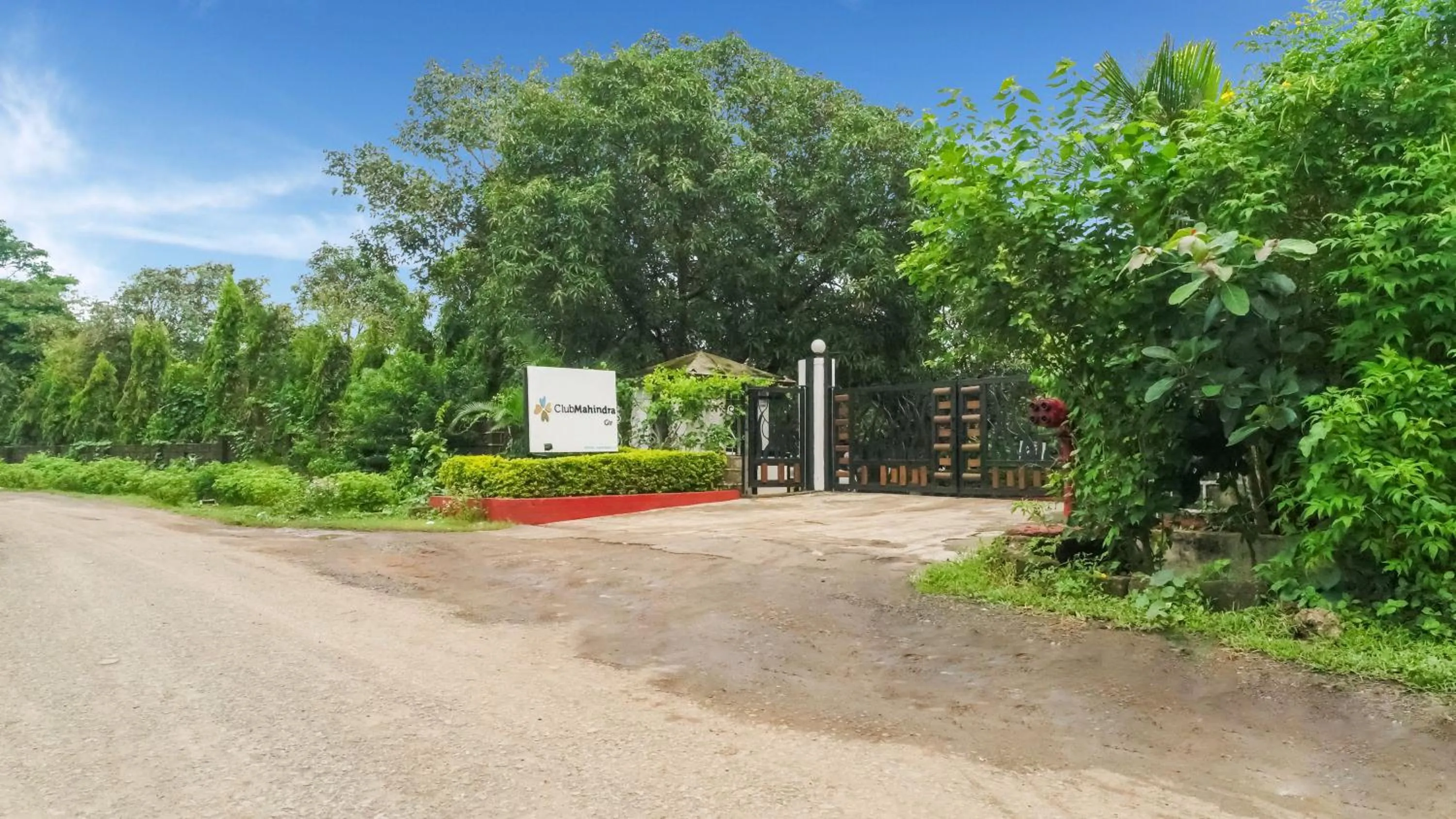 Facade/entrance in Club Mahindra Sasan Gir