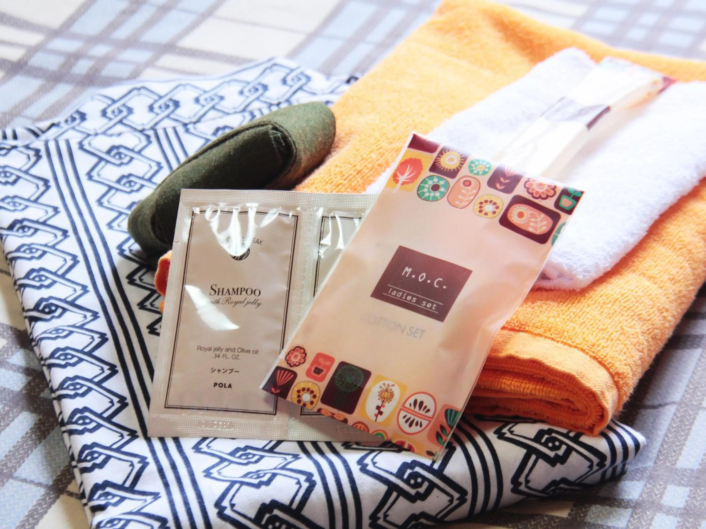 Other, Bed in Hotel Moc