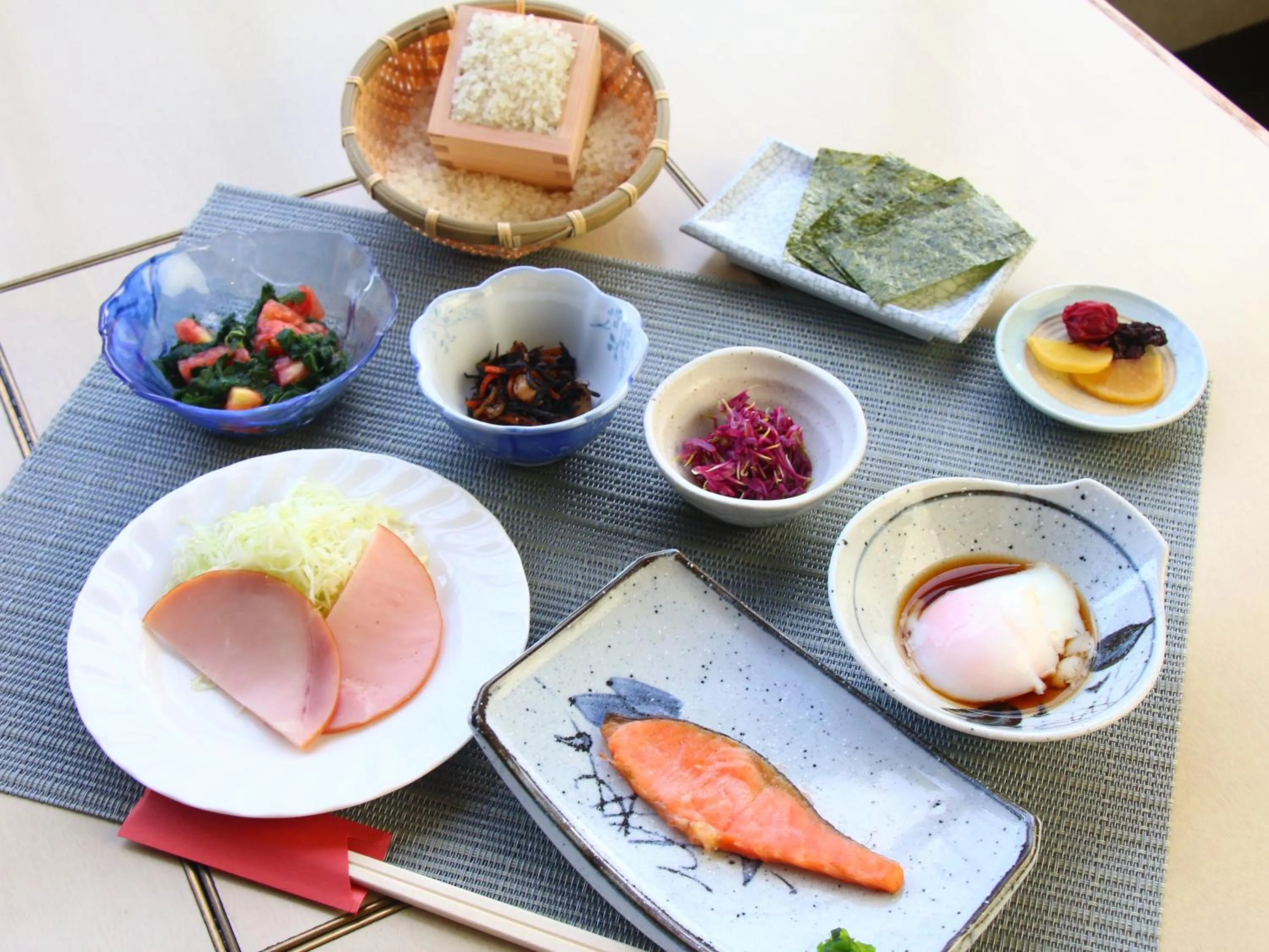 Asian breakfast in Hotel Moc