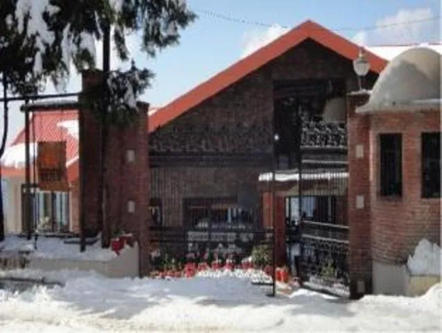 Facade/entrance in Club Mahindra Kanatal