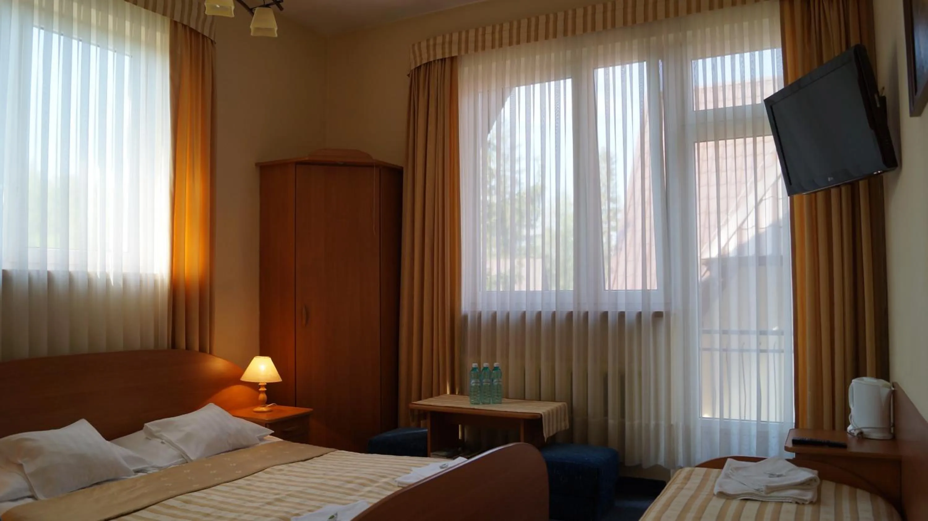 Photo of the whole room, Bed in Ośrodek FIAN Zakopane - noclegi i konferencje w centrum