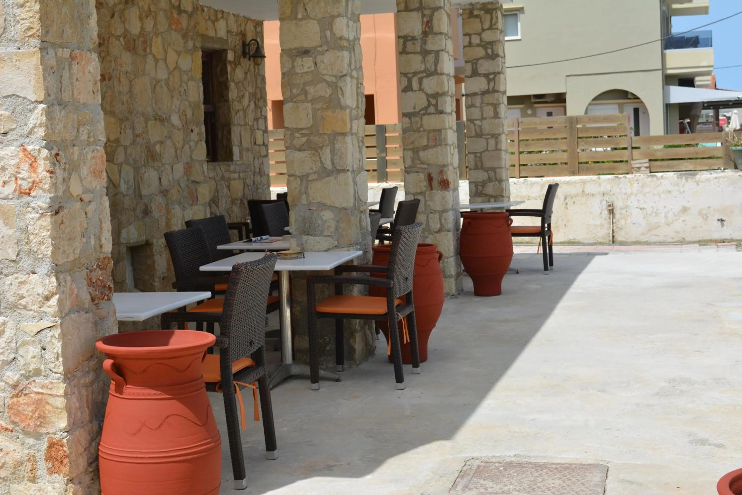 Restaurant/places to eat in Villa Giorgos