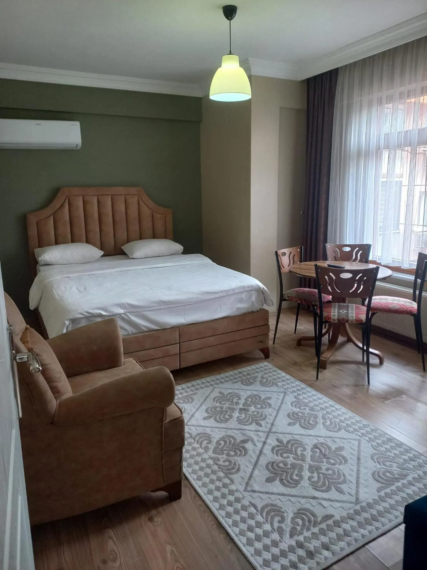 Bedroom in Kayıbeyi Hotel & Restaurant