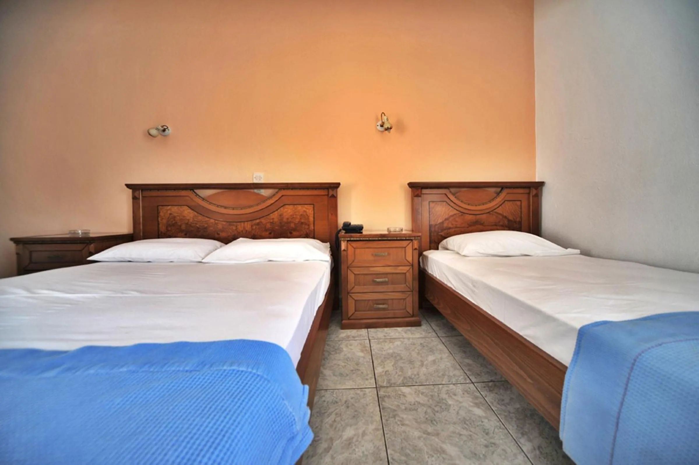 Bed in Hotel Jason
