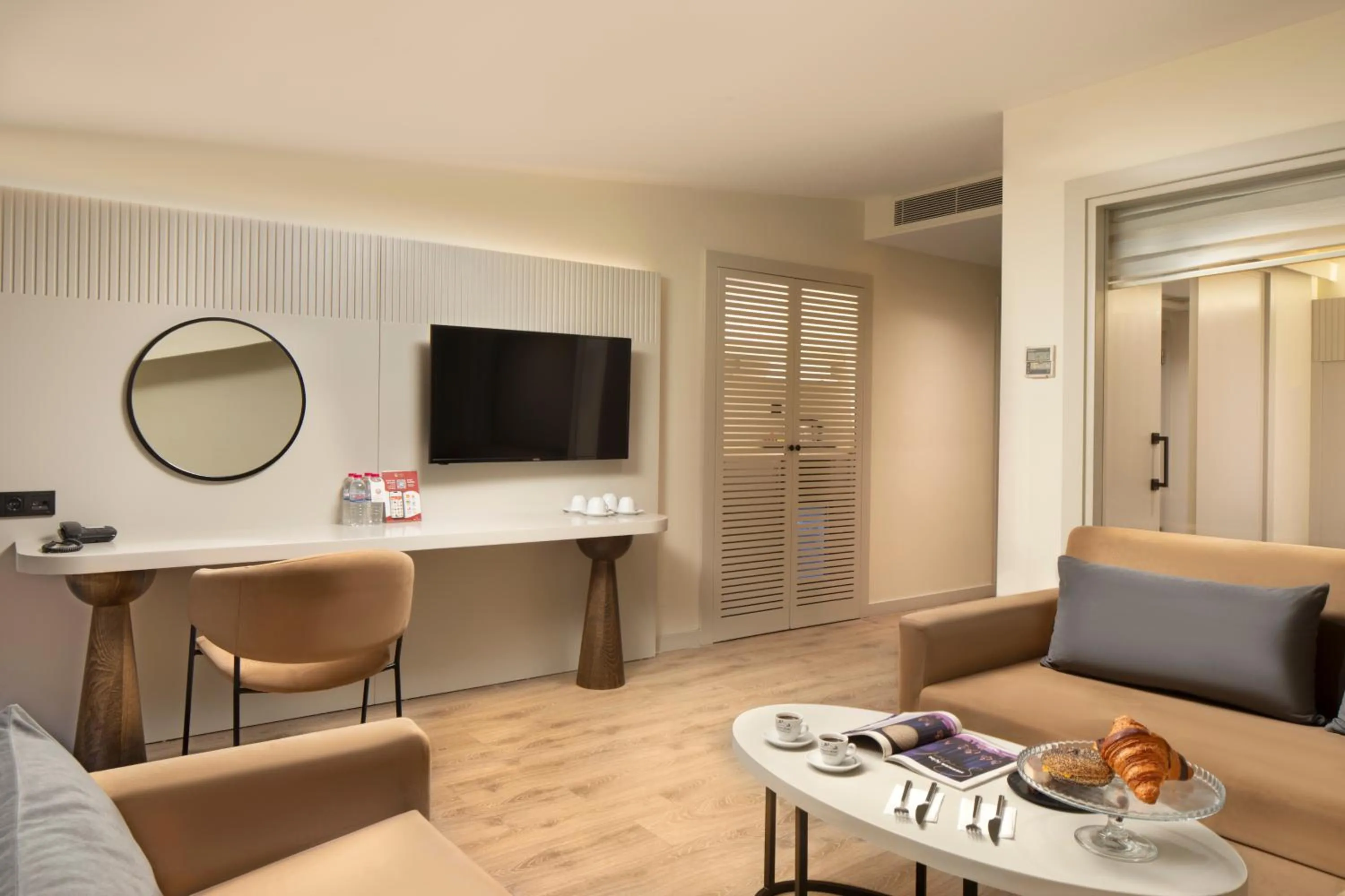 Photo of the whole room in Orka Taksim Apart Hotel