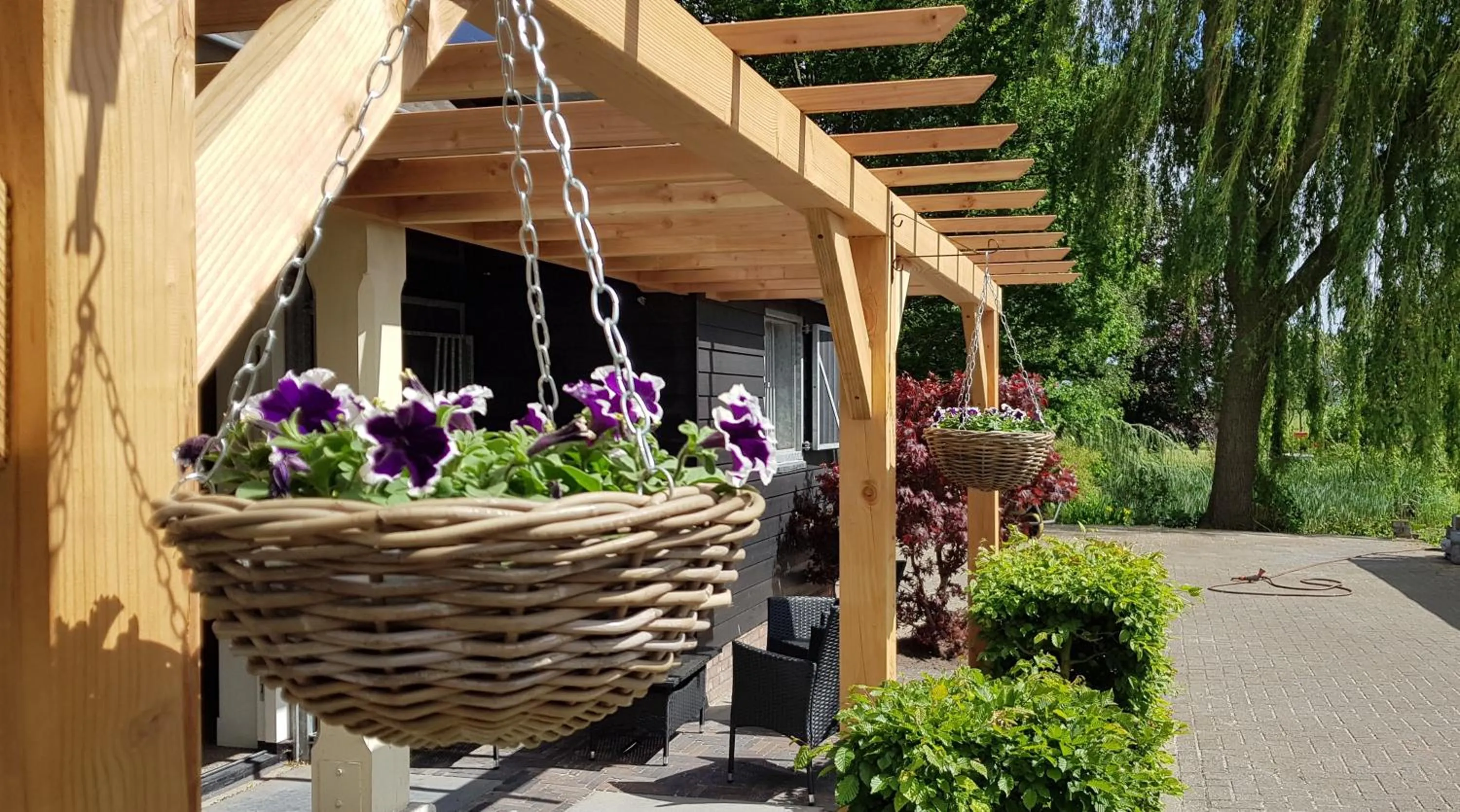 Patio in Bed & Breakfast De Heughte