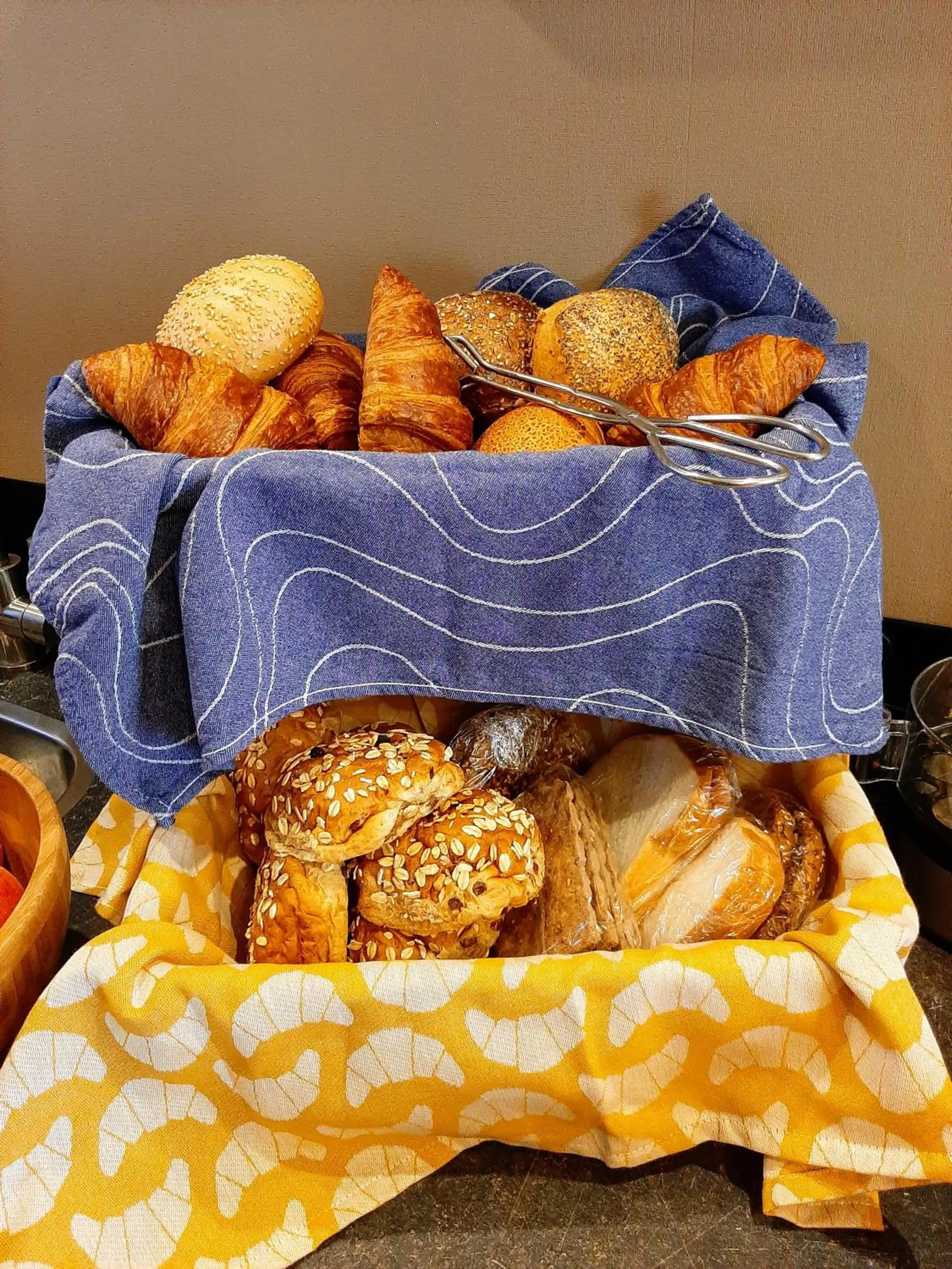 Food and drinks in Bed & Breakfast De Heughte