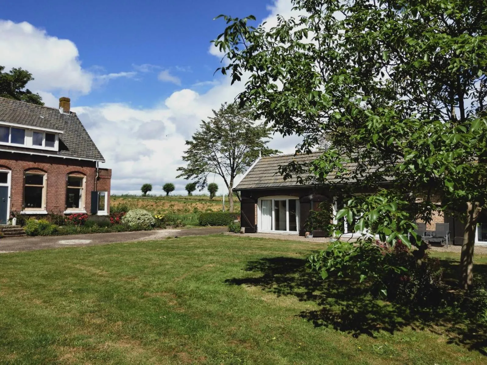 Property building in Hofstede 's Gravenhoek