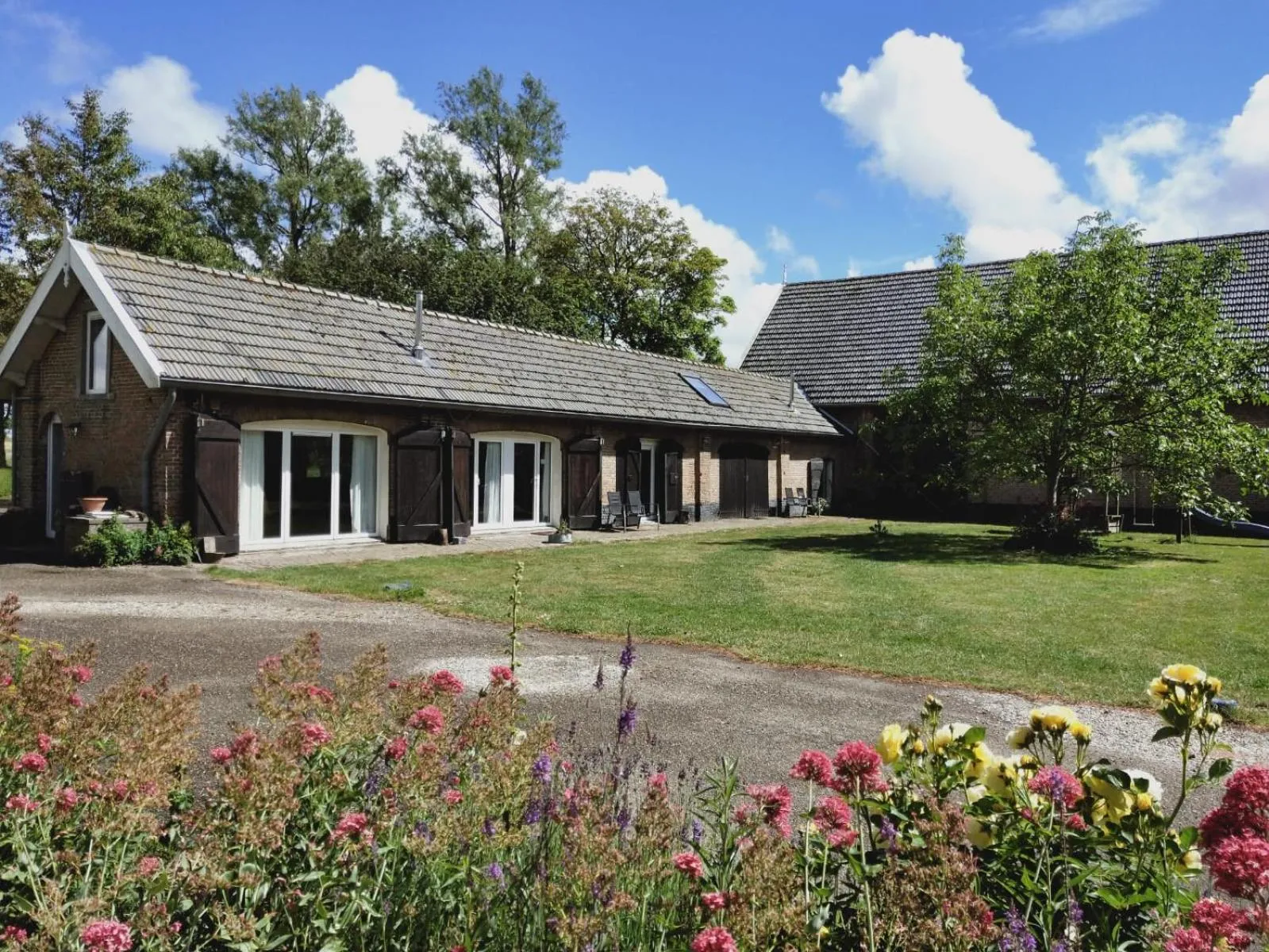 Property building in Hofstede 's Gravenhoek