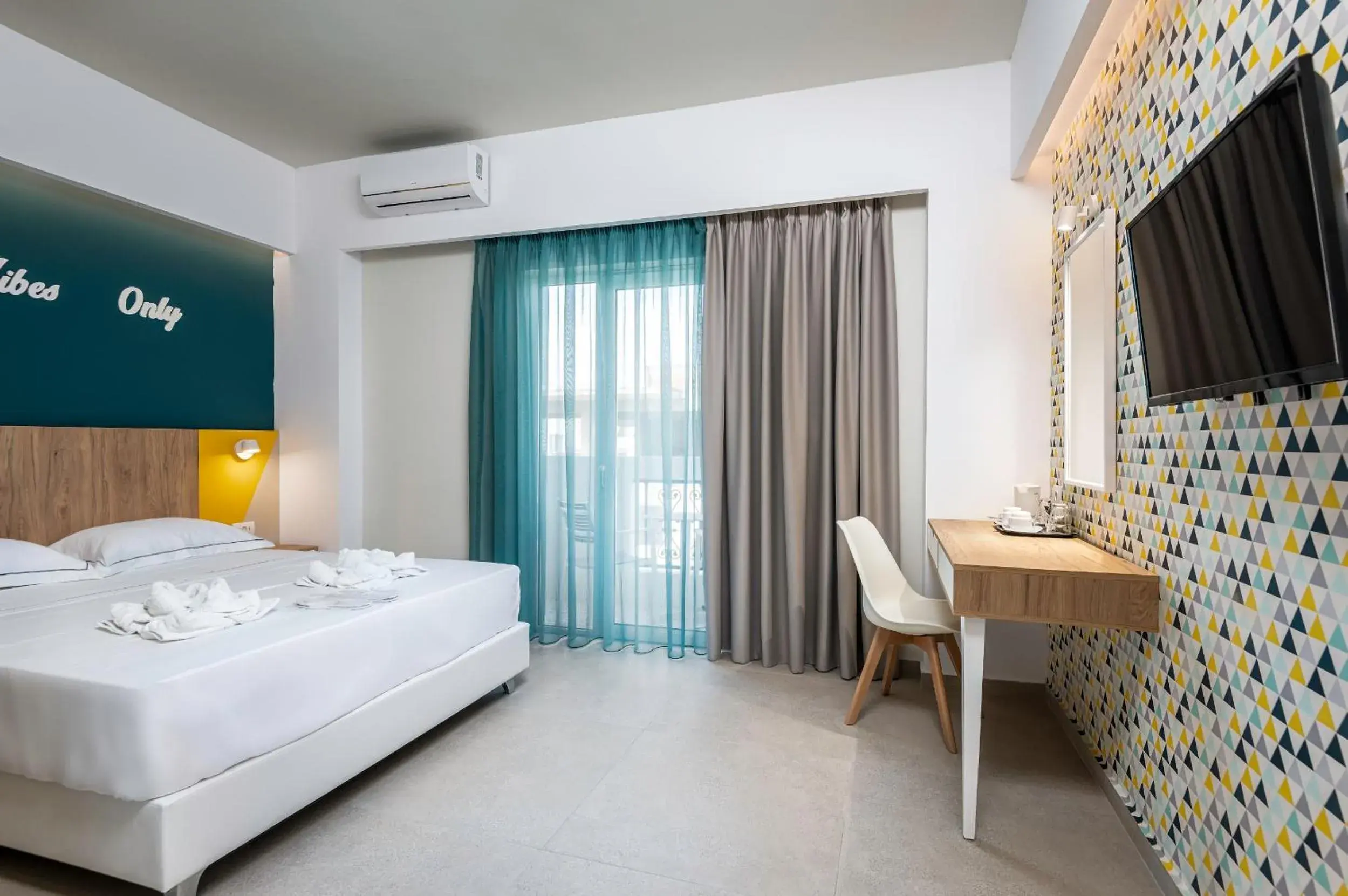 Bed in Olympia Hotel Bed in Olympia Hotel