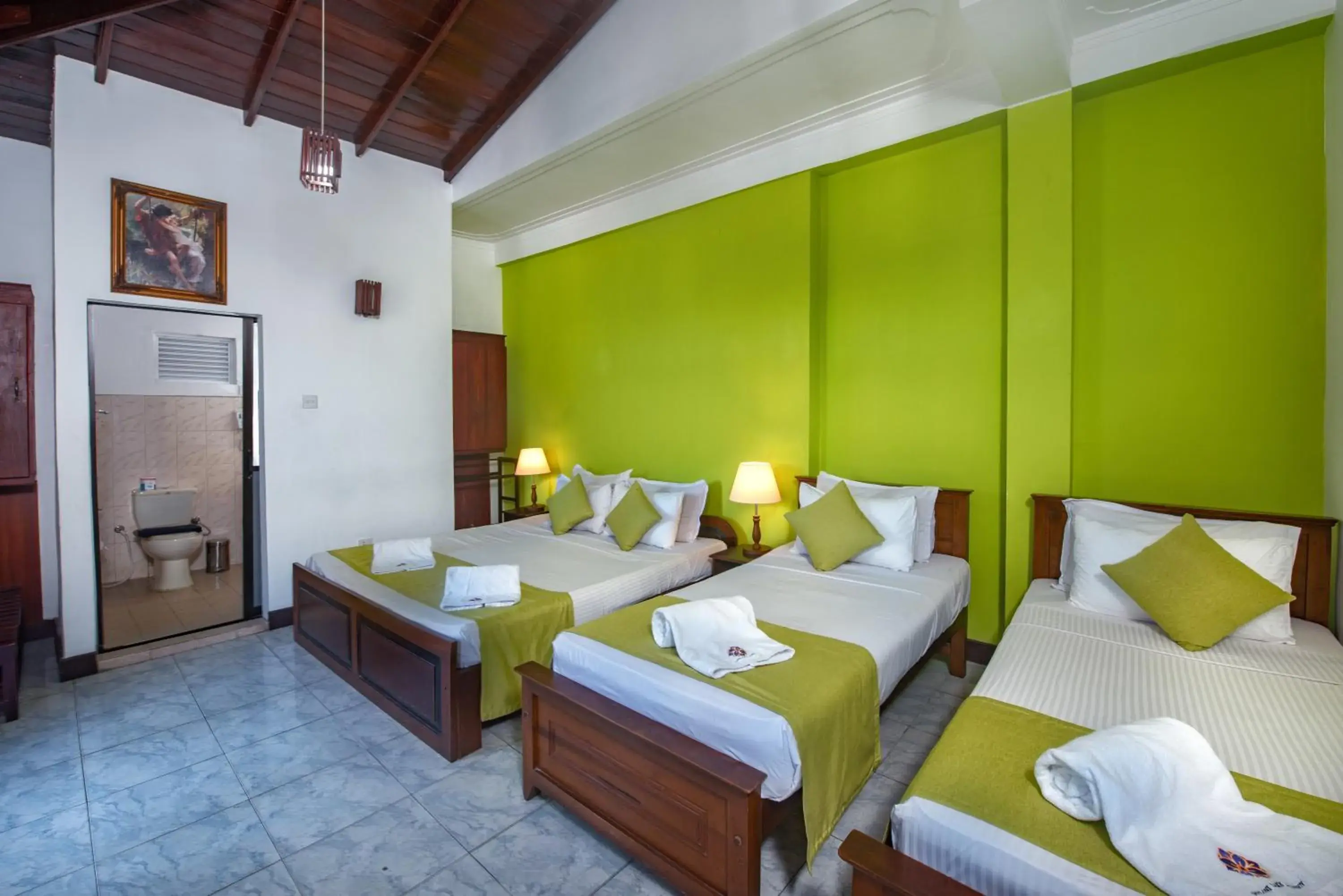 Family Room in Ceyloni Lake Residency Family Room in Ceyloni Lake Residency