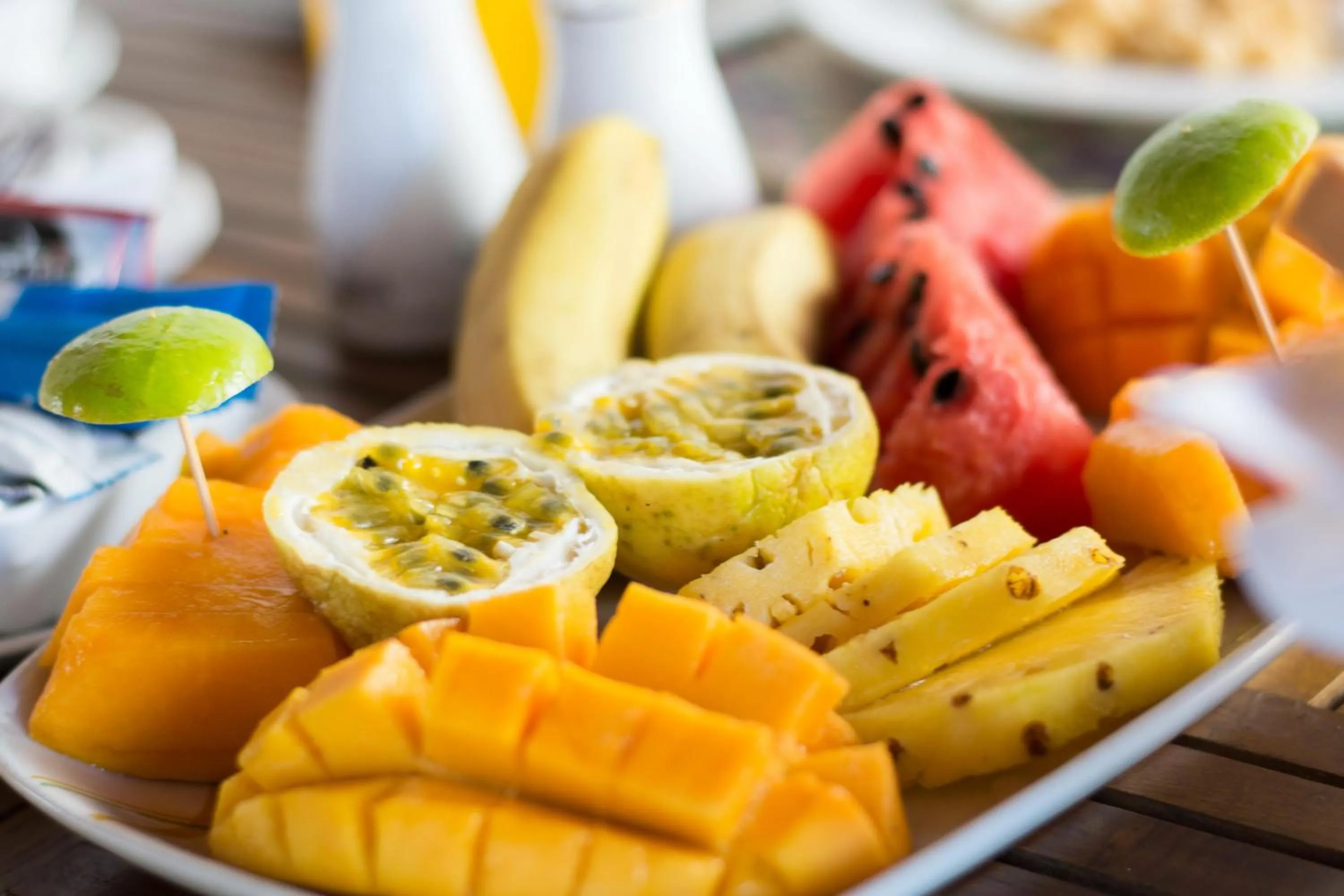 Asian breakfast in Ceyloni Lake Residency