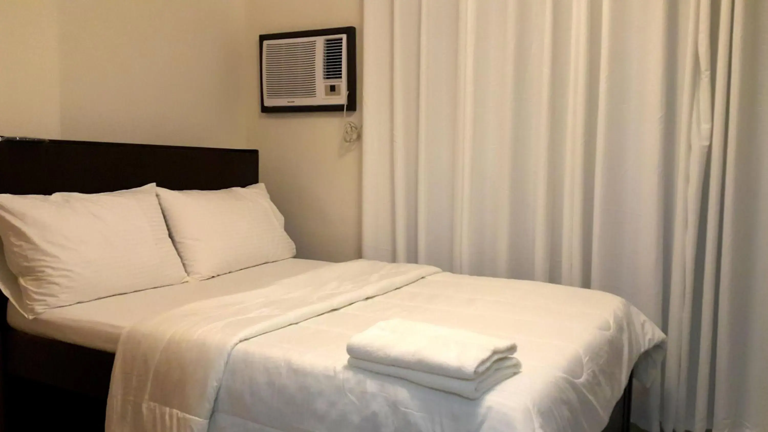 Bed in Cozy Place at Bamboo Bay Cebu Bed in Cozy Place at Bamboo Bay Cebu