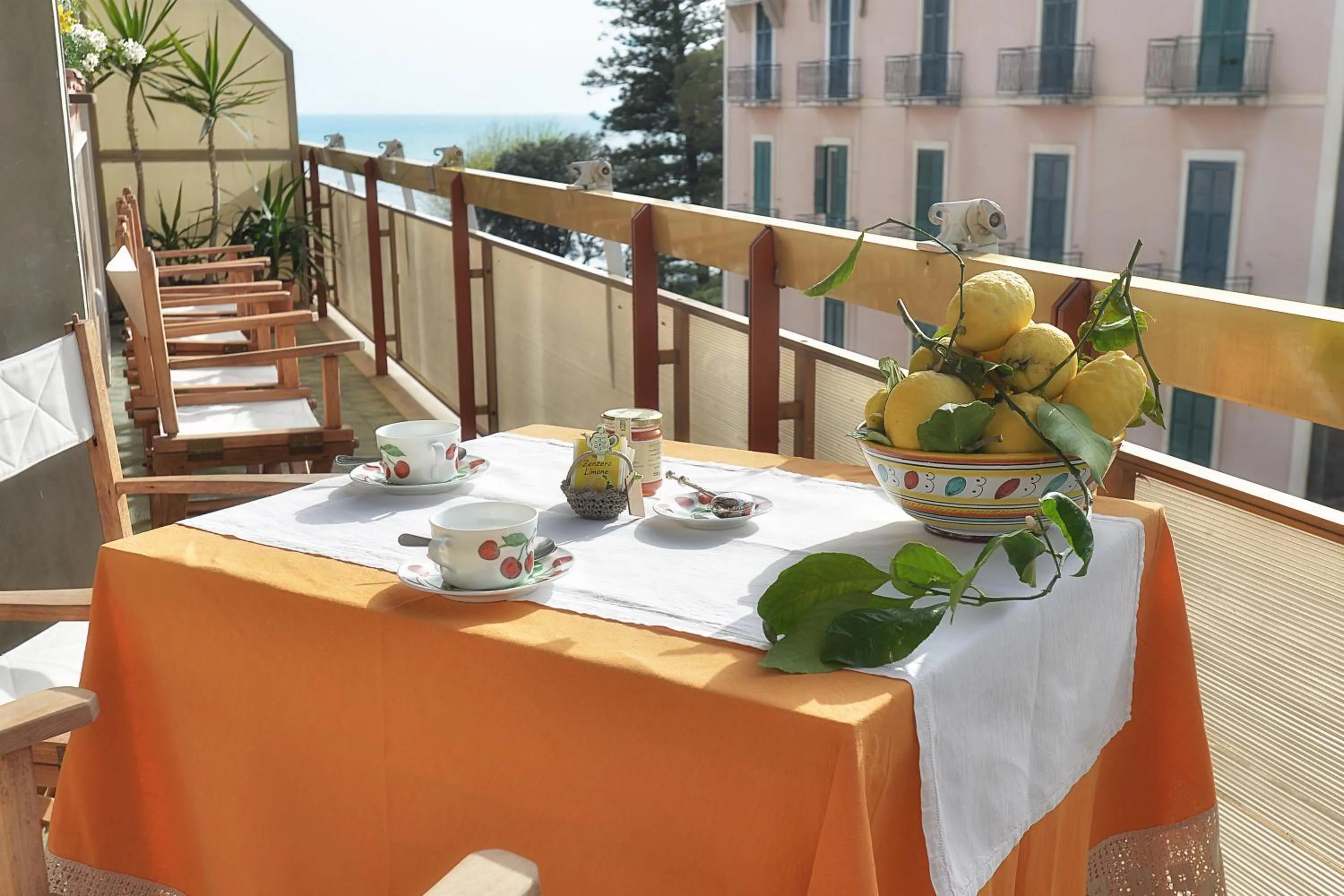 Balcony/Terrace in La Kenzia Casa Vacanze