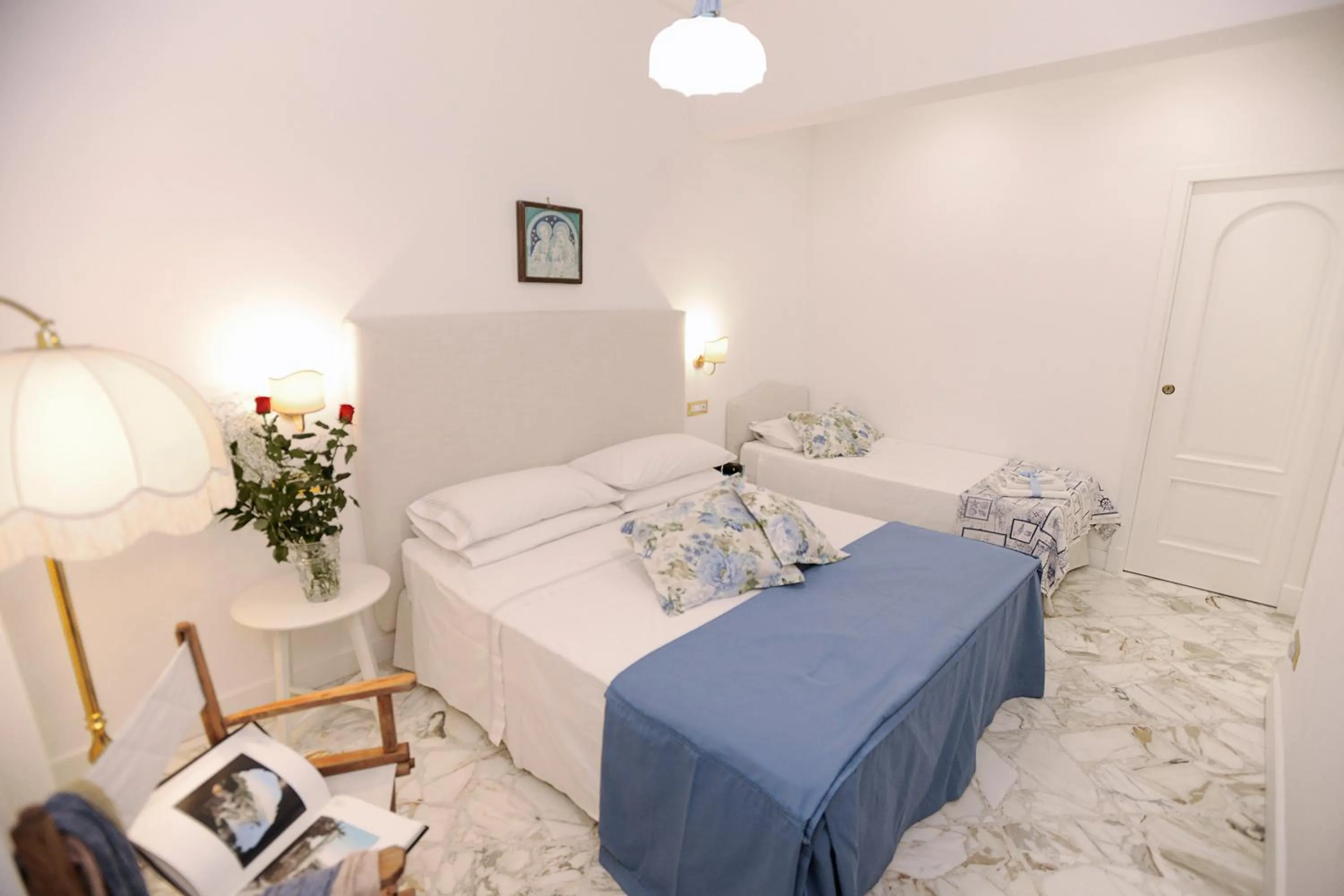 Bed in La Kenzia Casa Vacanze