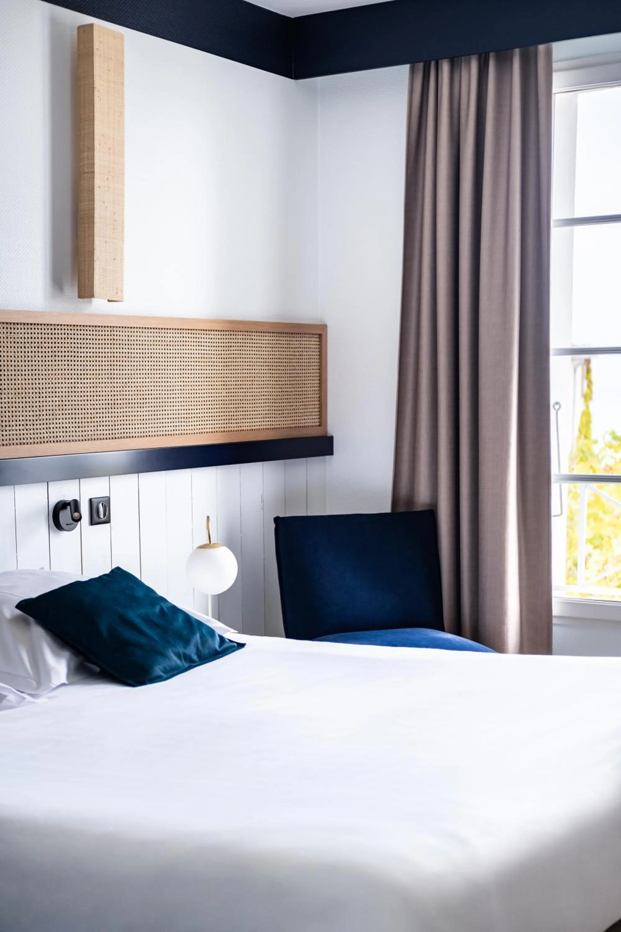 Bed in Hôtel Le Français