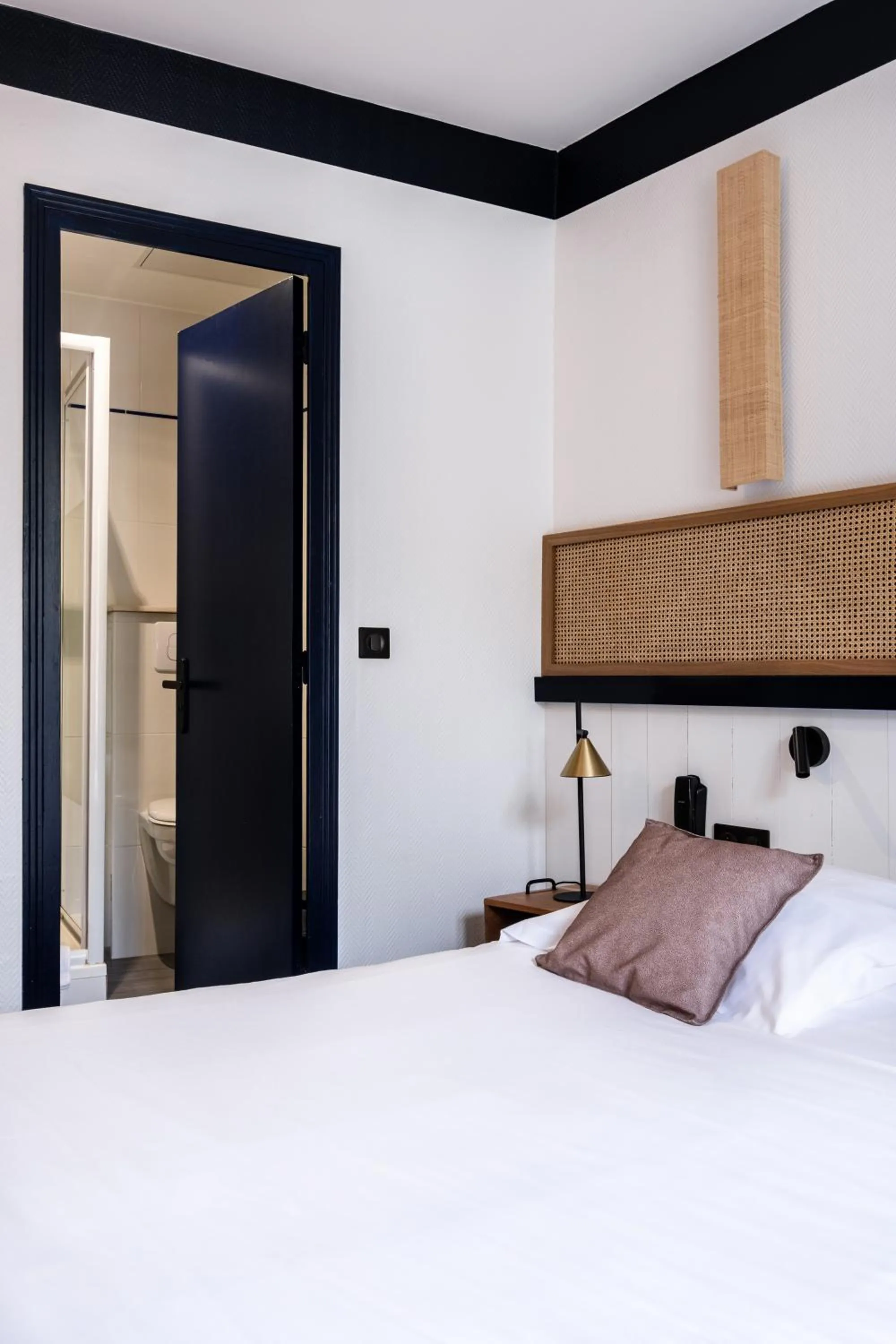 Photo of the whole room, Bed in Hôtel Le Français