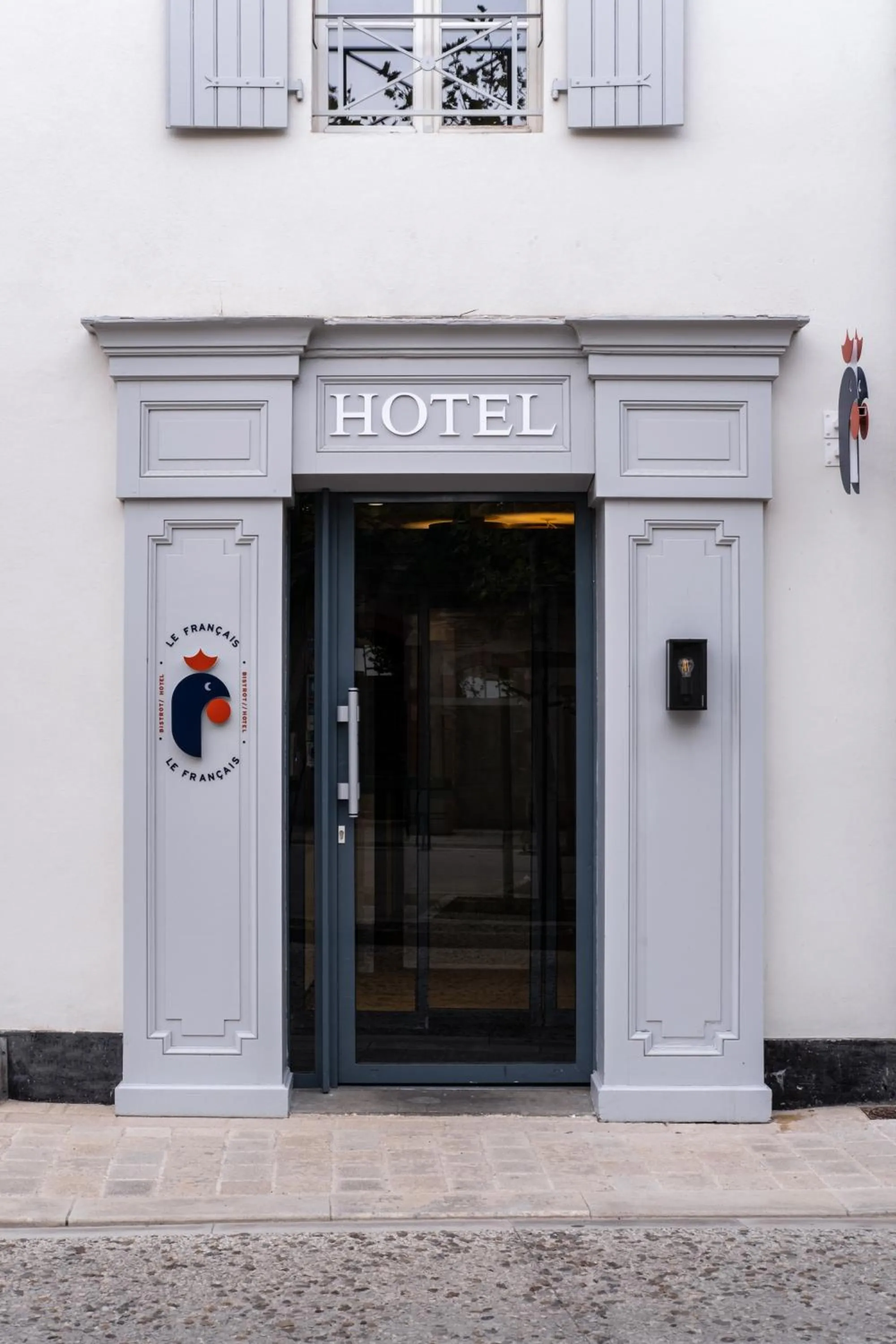 Property building in Hôtel Le Français