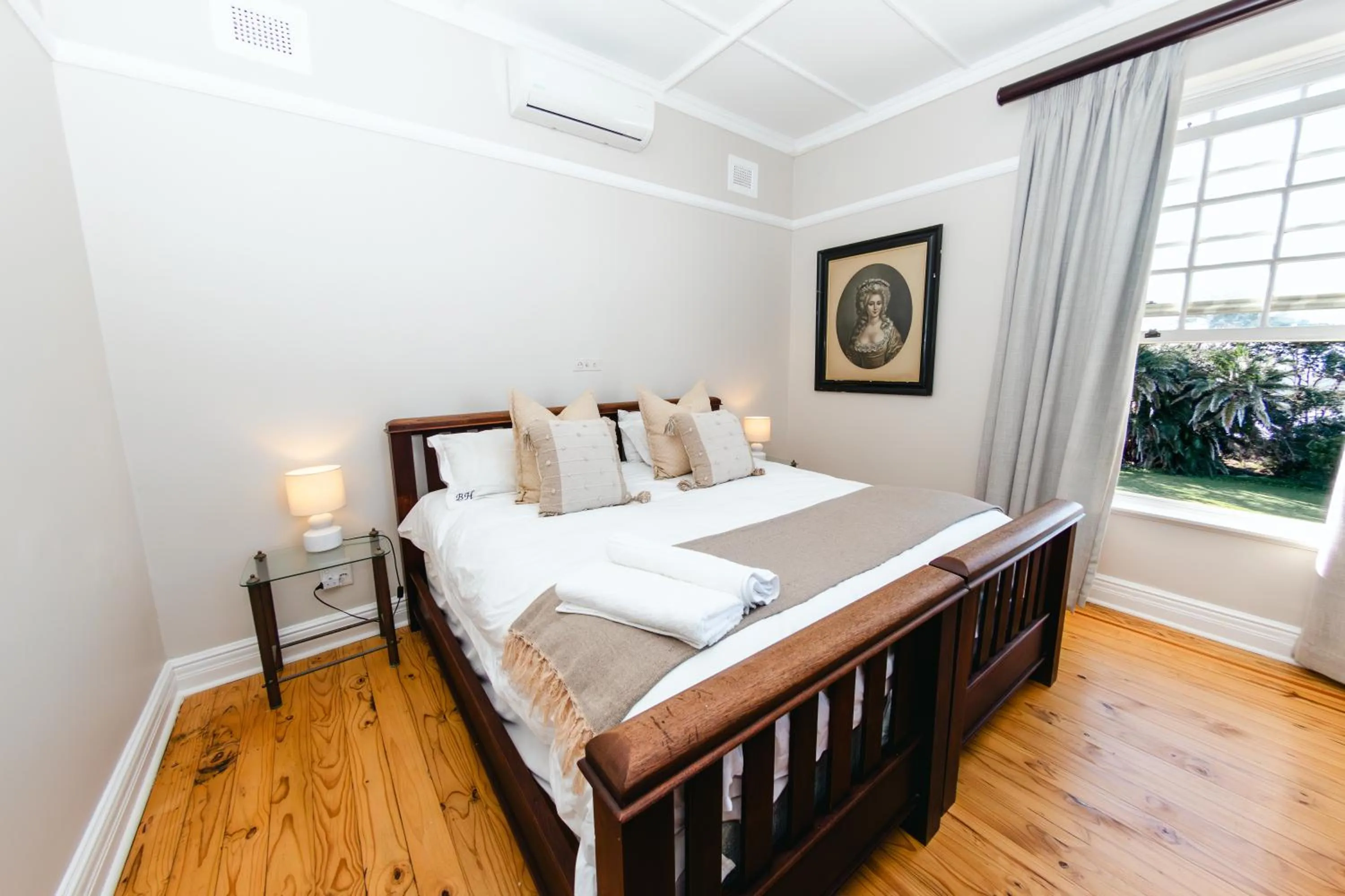 View (from property/room), Bed in Botha House