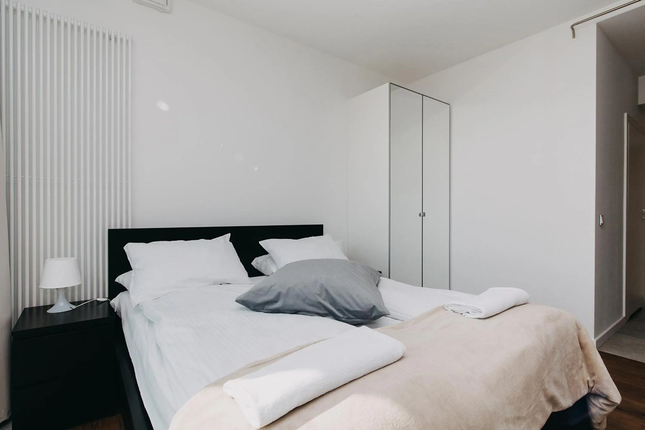 Bed in ShortStayPoland Kolejowa (B10)