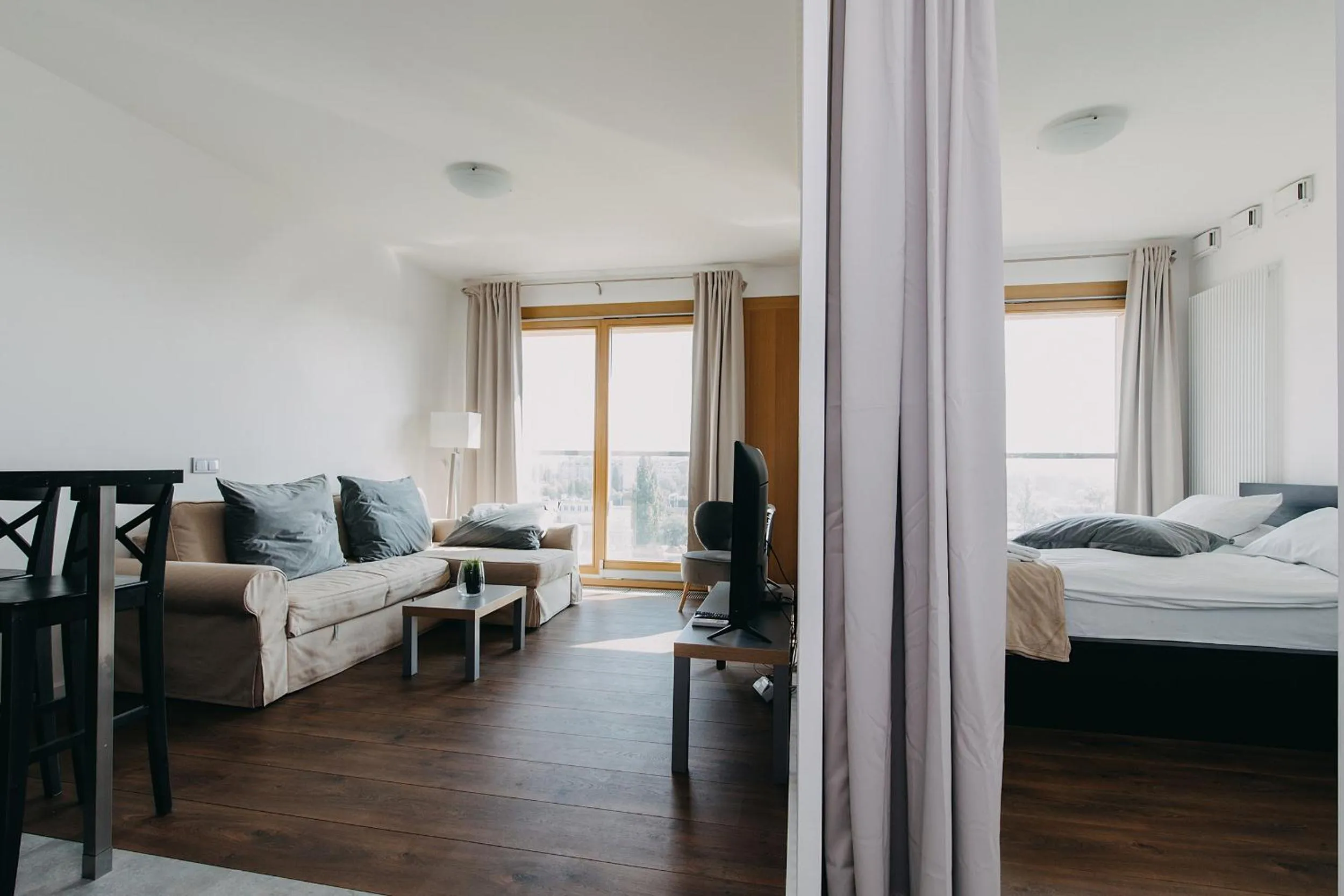 Bed in ShortStayPoland Kolejowa (B10)