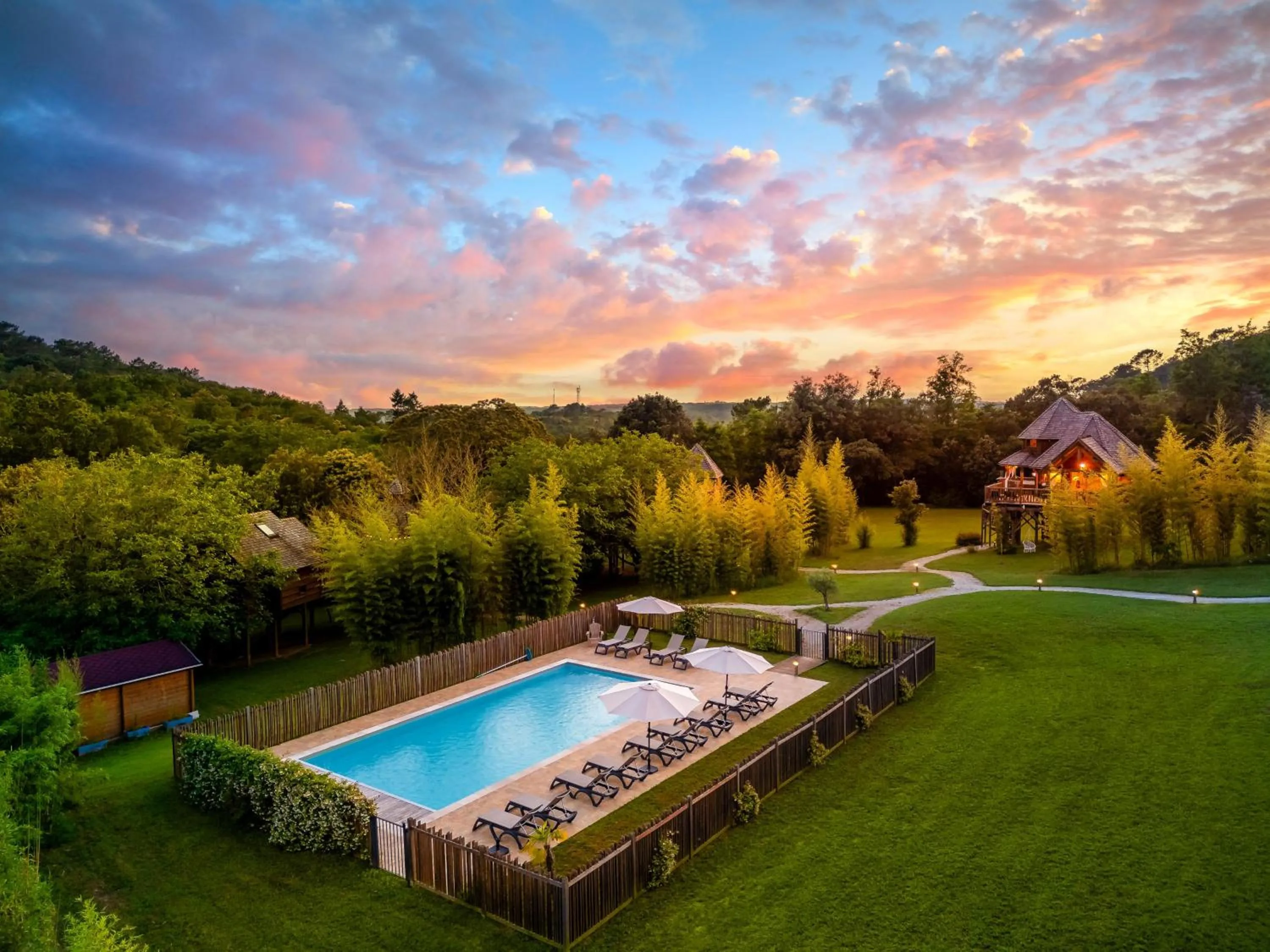Two-Bedroom Chalet in Domaine de Campagnac - Spa & Sauna