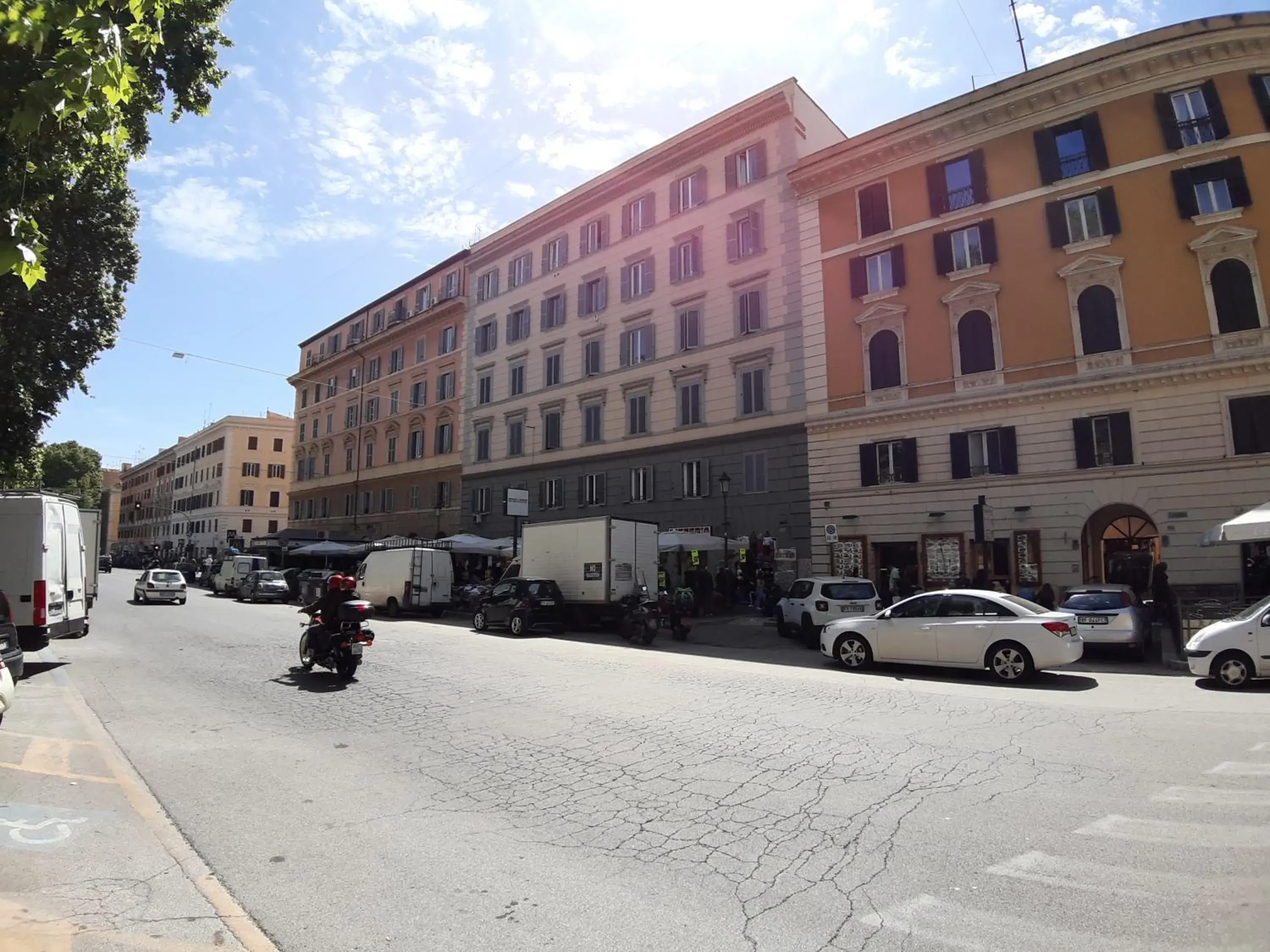 Property building in Gialli Vatican Guesthouse Property building in Gialli Vatican Guesthouse