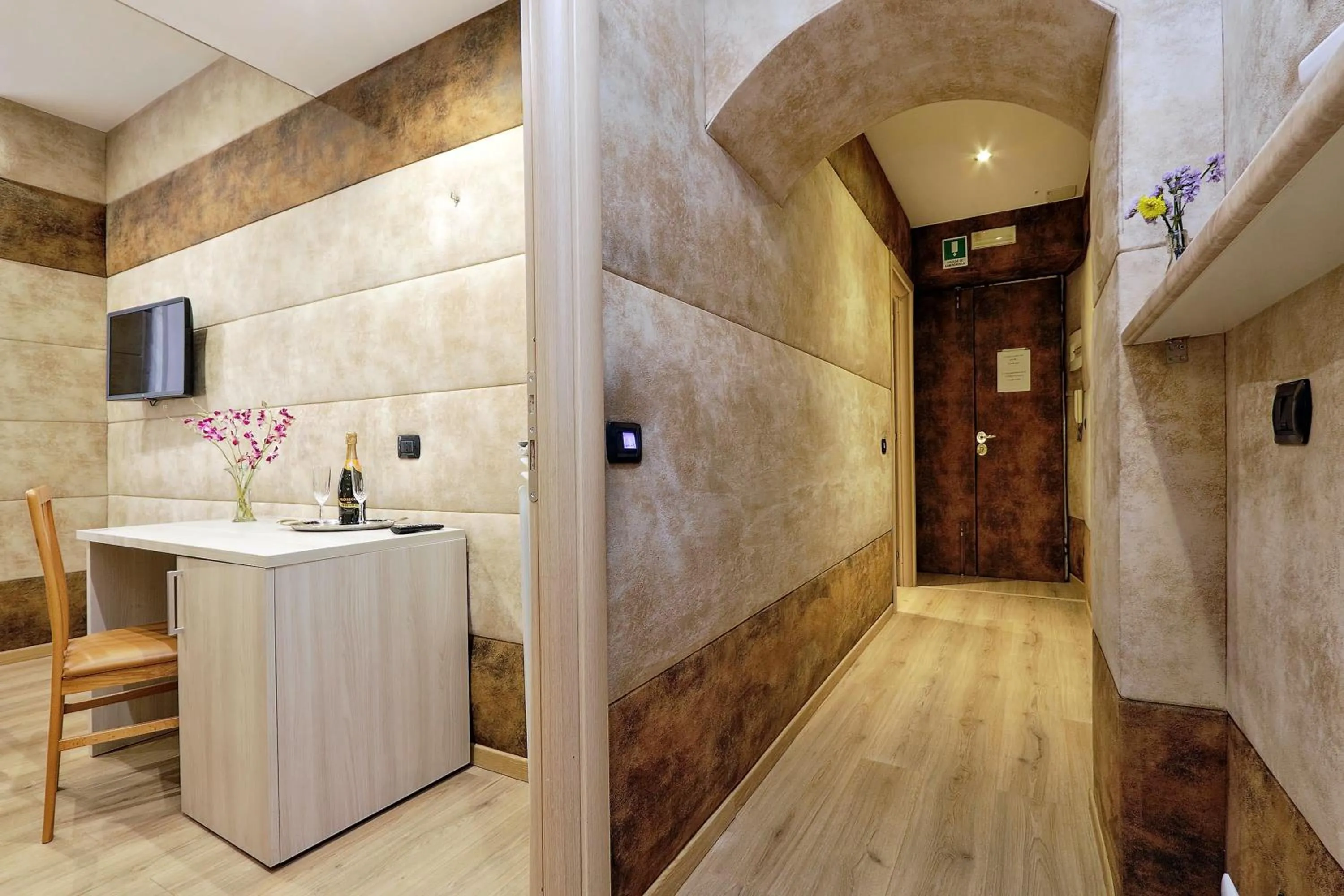 Lobby or reception in Gialli Vatican Guesthouse