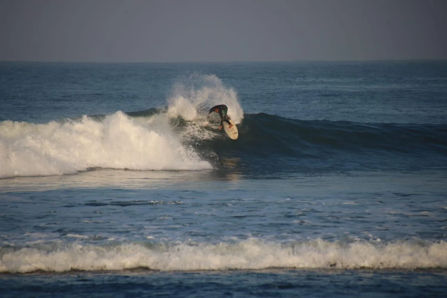 Jungle House - surf & stay