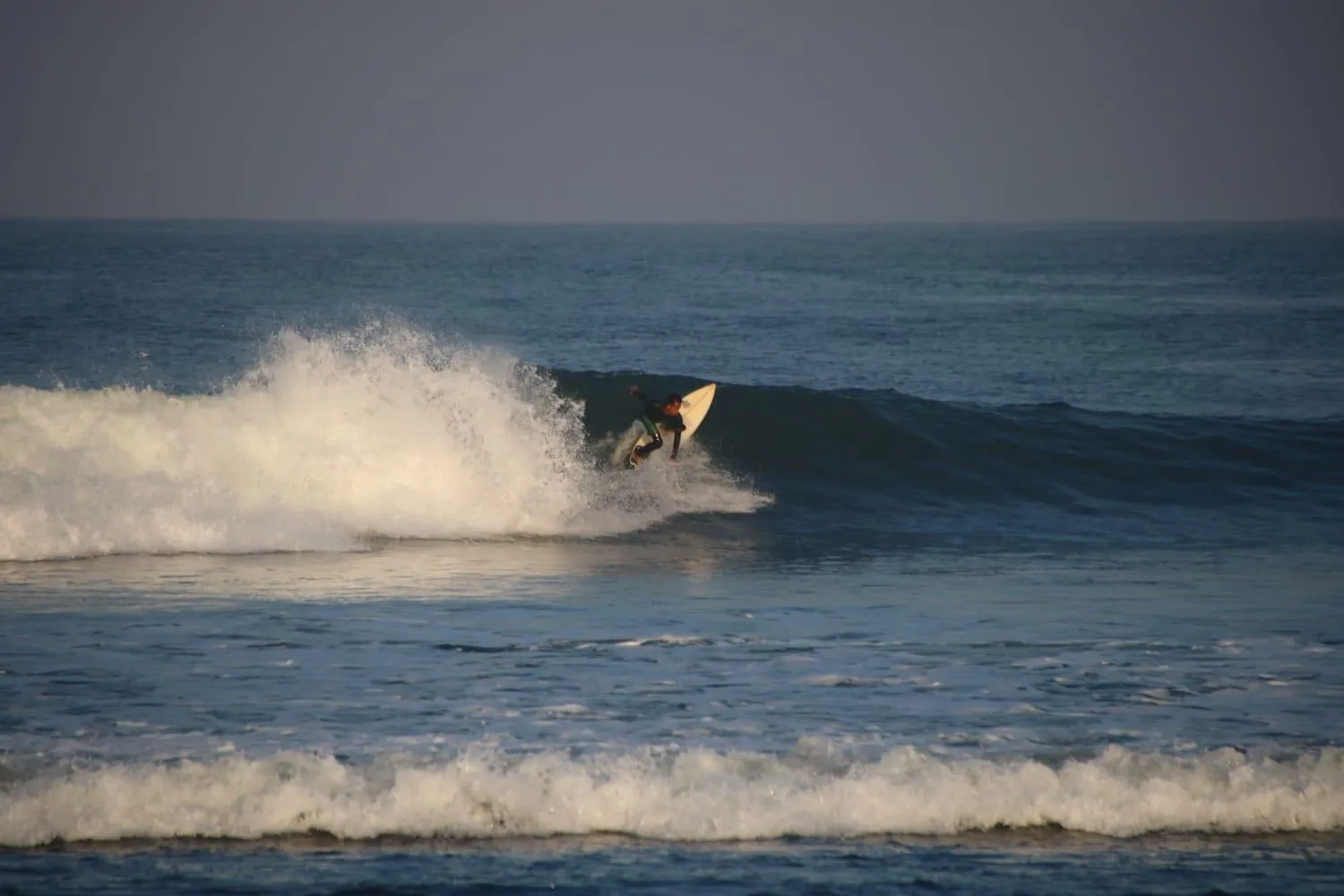 Jungle House - surf & stay